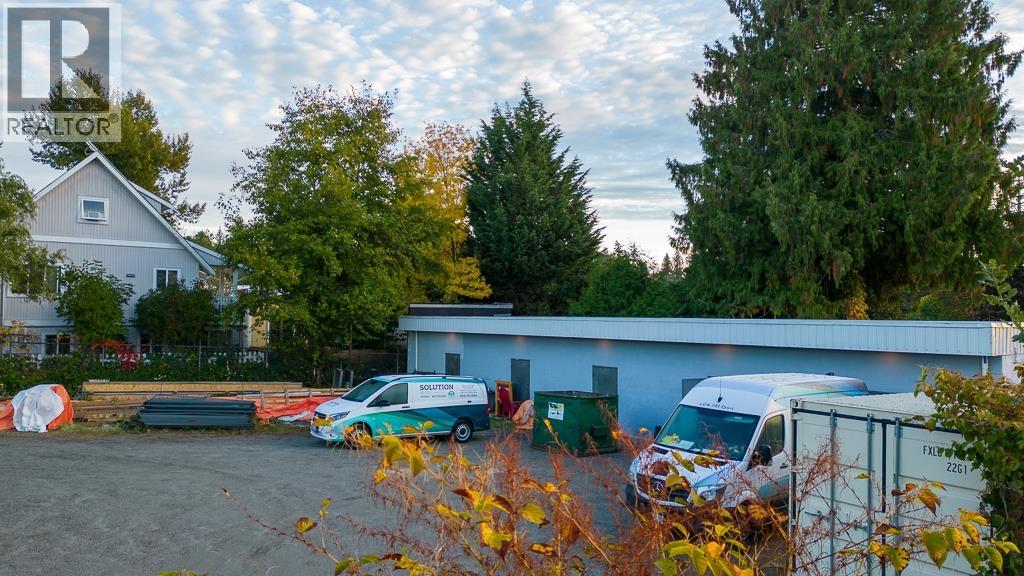 734 North Road, Gibsons, British Columbia  V0N 1V9 - Photo 3 - R3172098