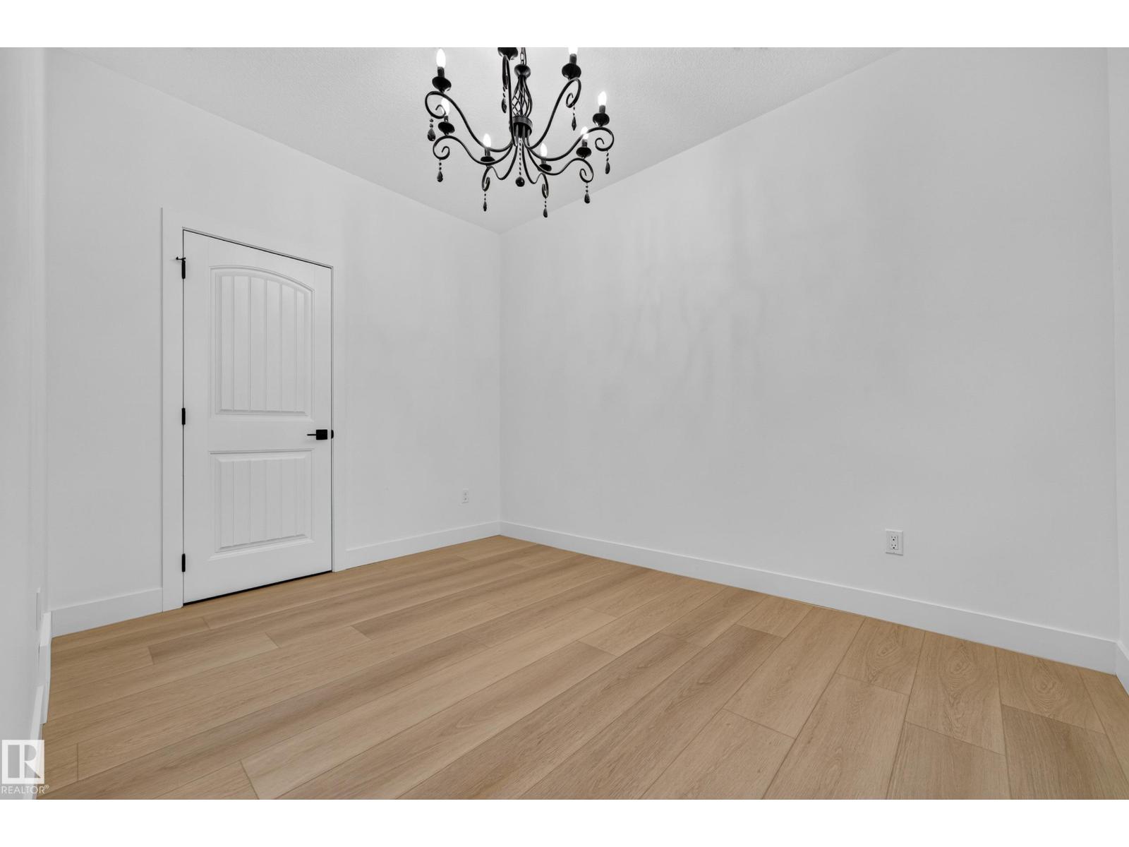 11010 174A AV NW
