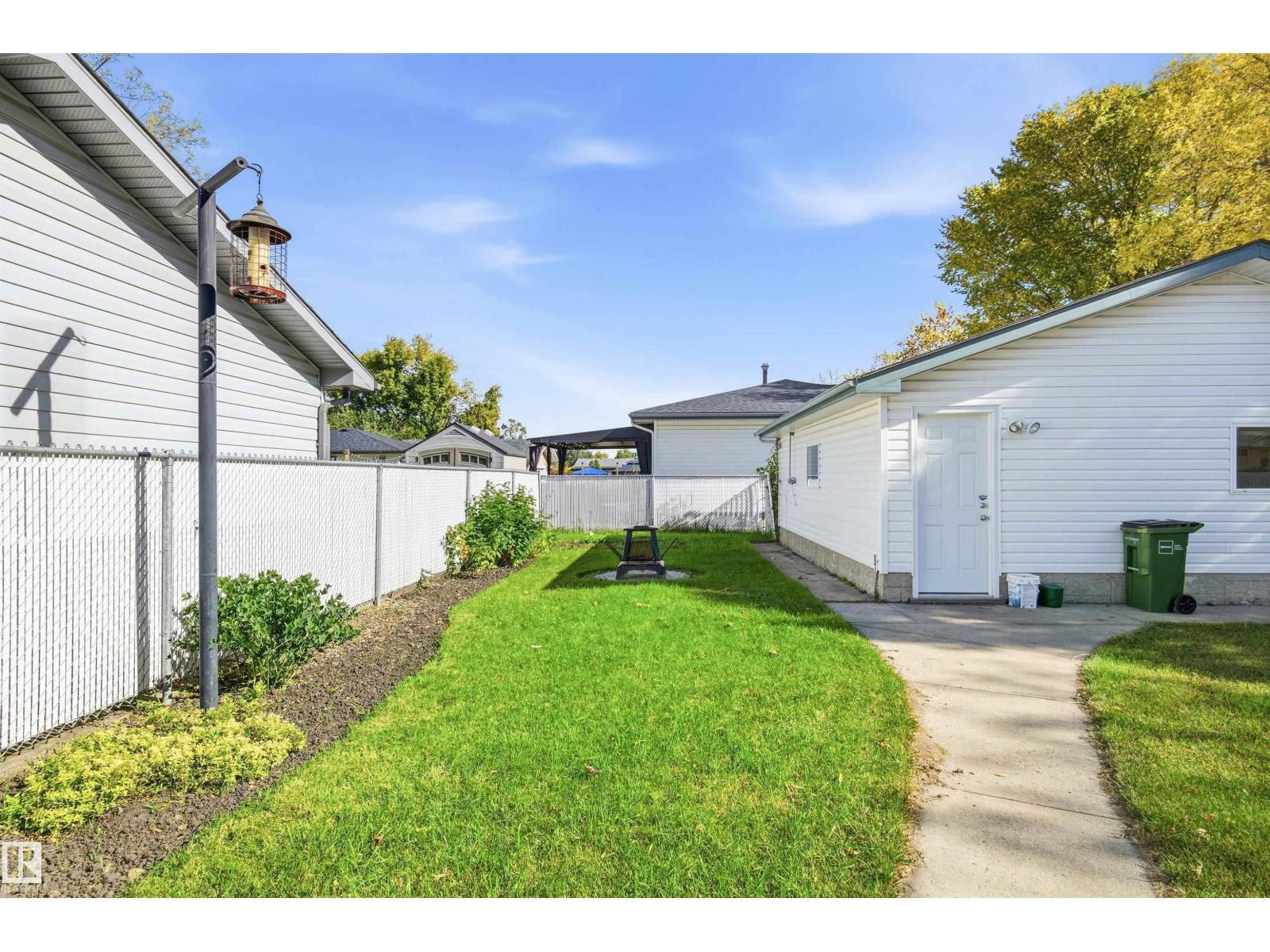 6116 148 AV NW