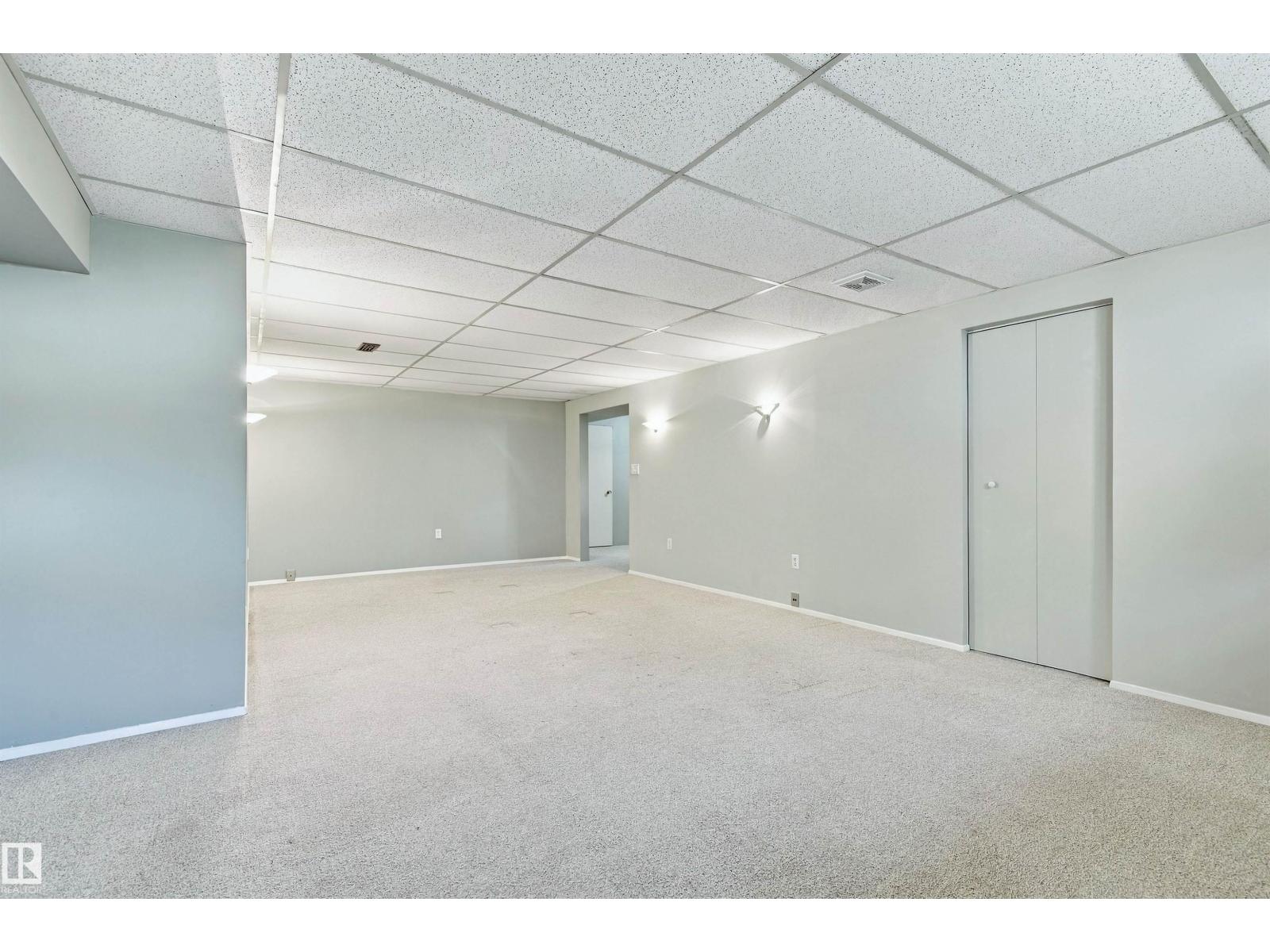 6116 148 AV NW