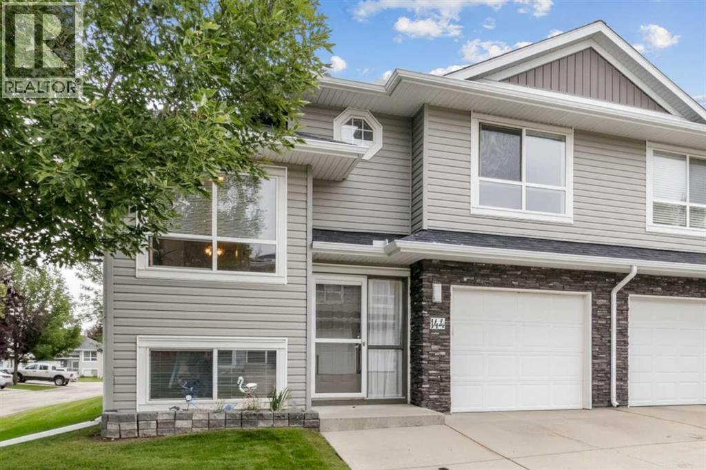 144, 55 Fairways Drive NW