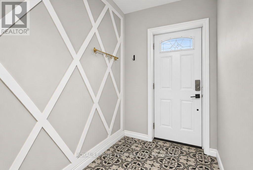 353 Arlington Avenue, Ottawa, Ontario K1R 6Z2 - Photo 2 - X13859178
