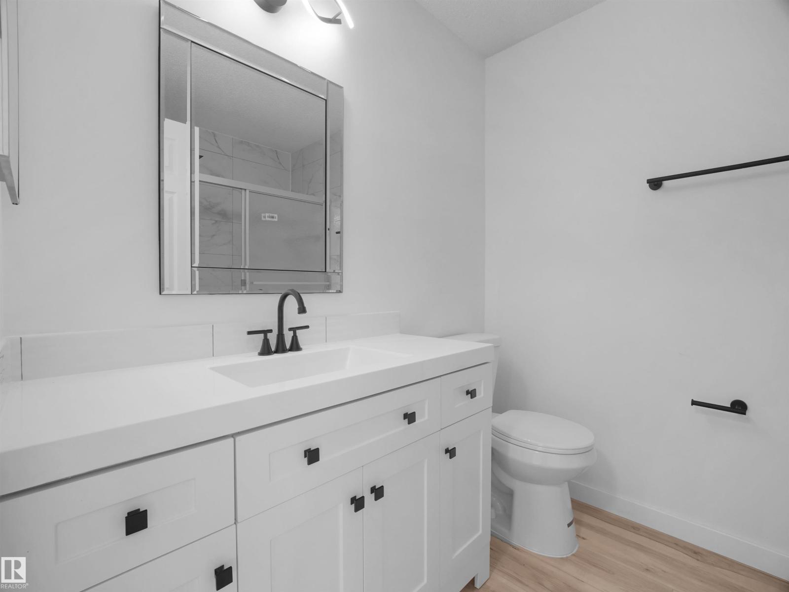 4103 28 AV NW