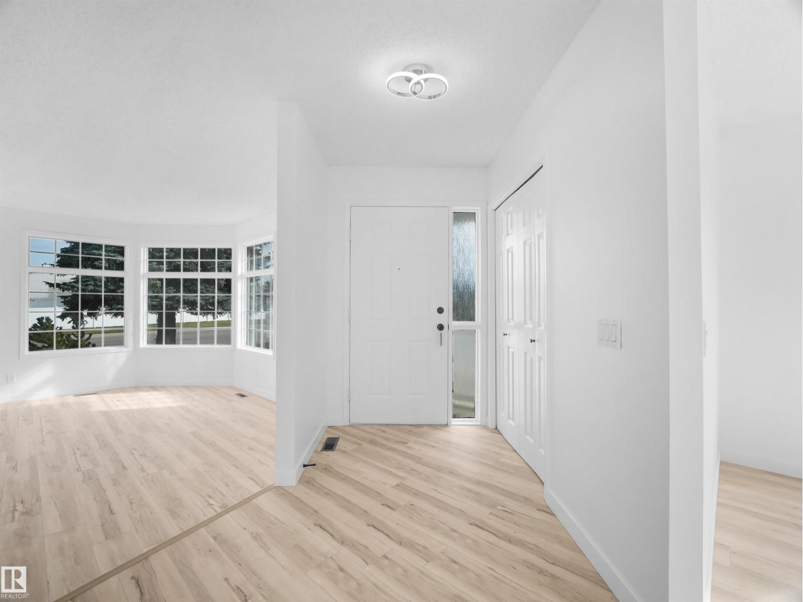 4103 28 AV NW