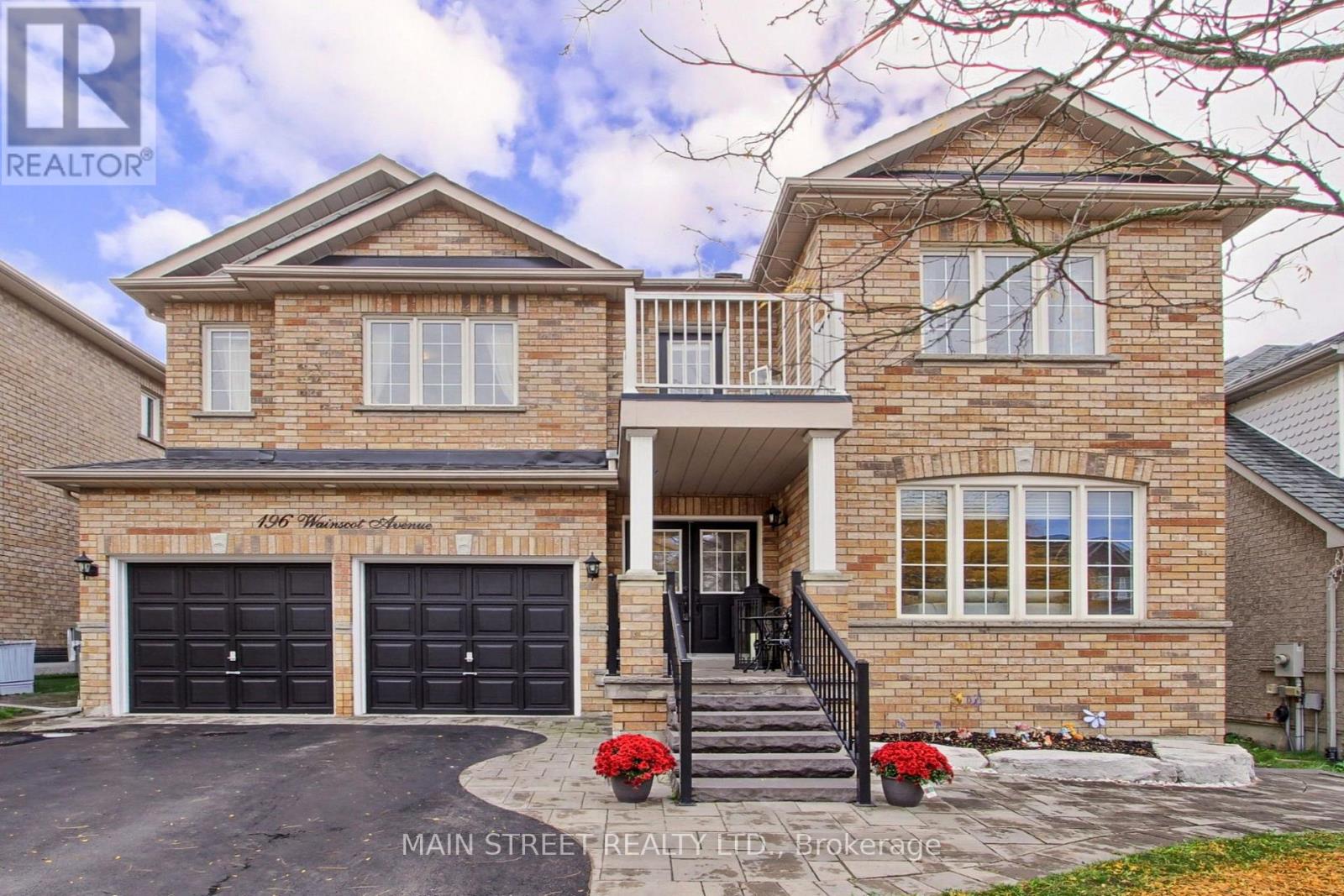 196 Wainscot Avenue, Newmarket, Ontario  L3X 2X4 - Photo 2 - N13859146