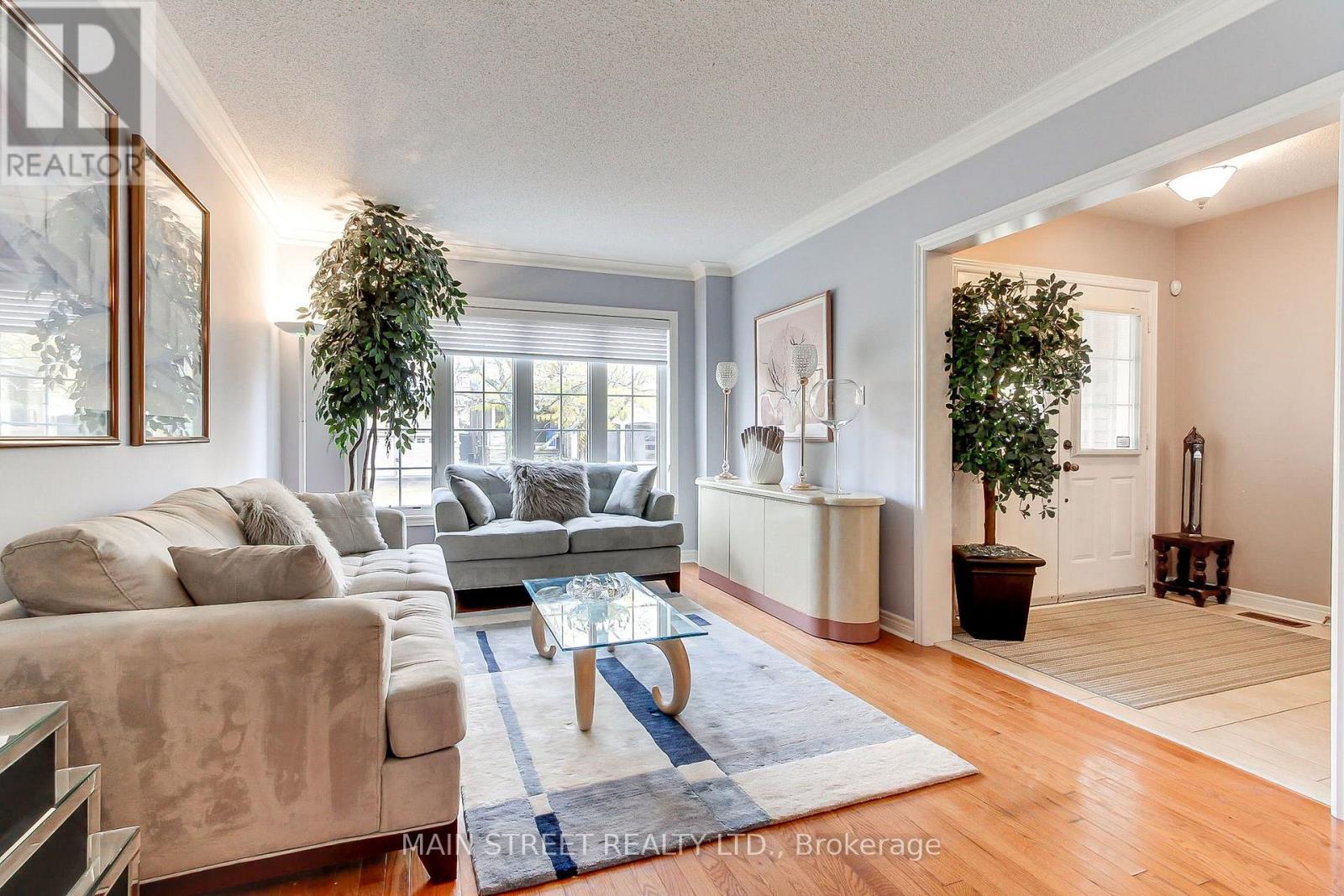196 Wainscot Avenue, Newmarket, Ontario  L3X 2X4 - Photo 6 - N13859146
