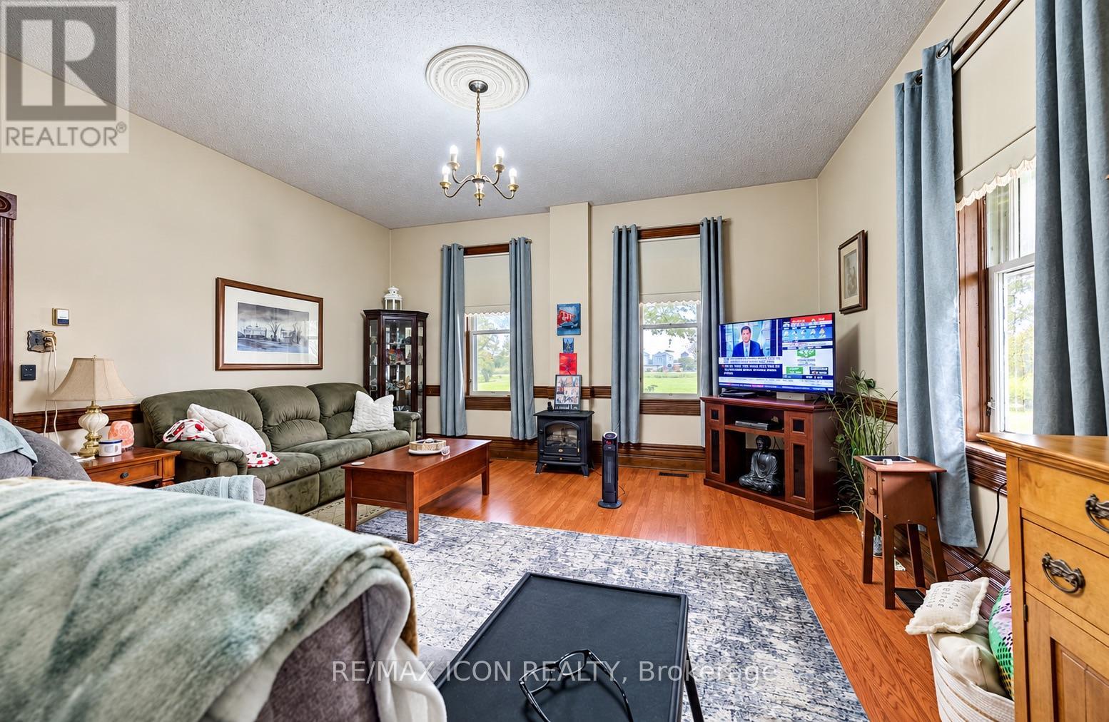 9562 Wellington Rd 16 Road, Wellington North, Ontario  N0G 1N0 - Photo 7 - X13859148