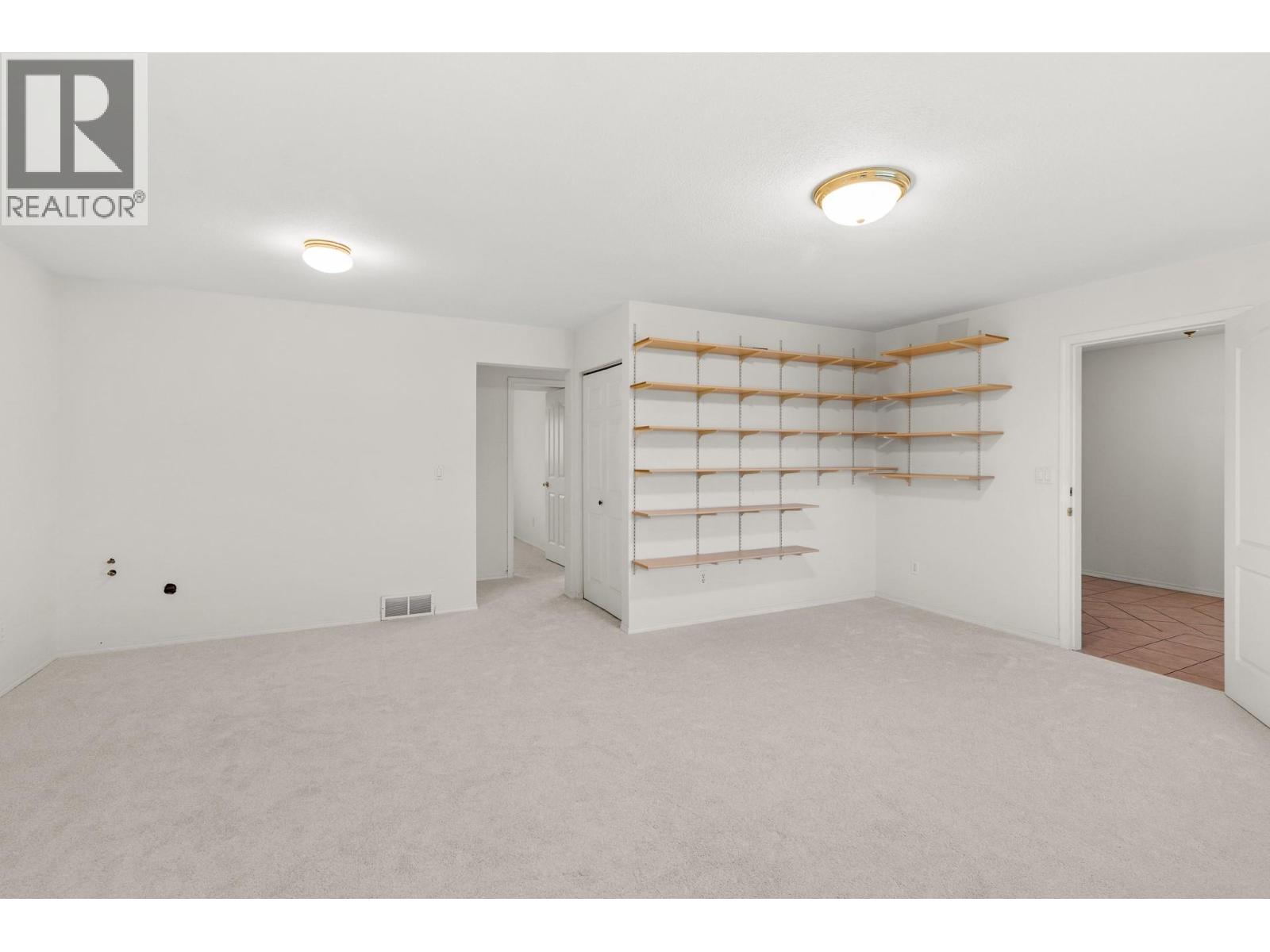 3608 Lever Court, Peachland, British Columbia  V0H 1X2 - Photo 8 - 10402245