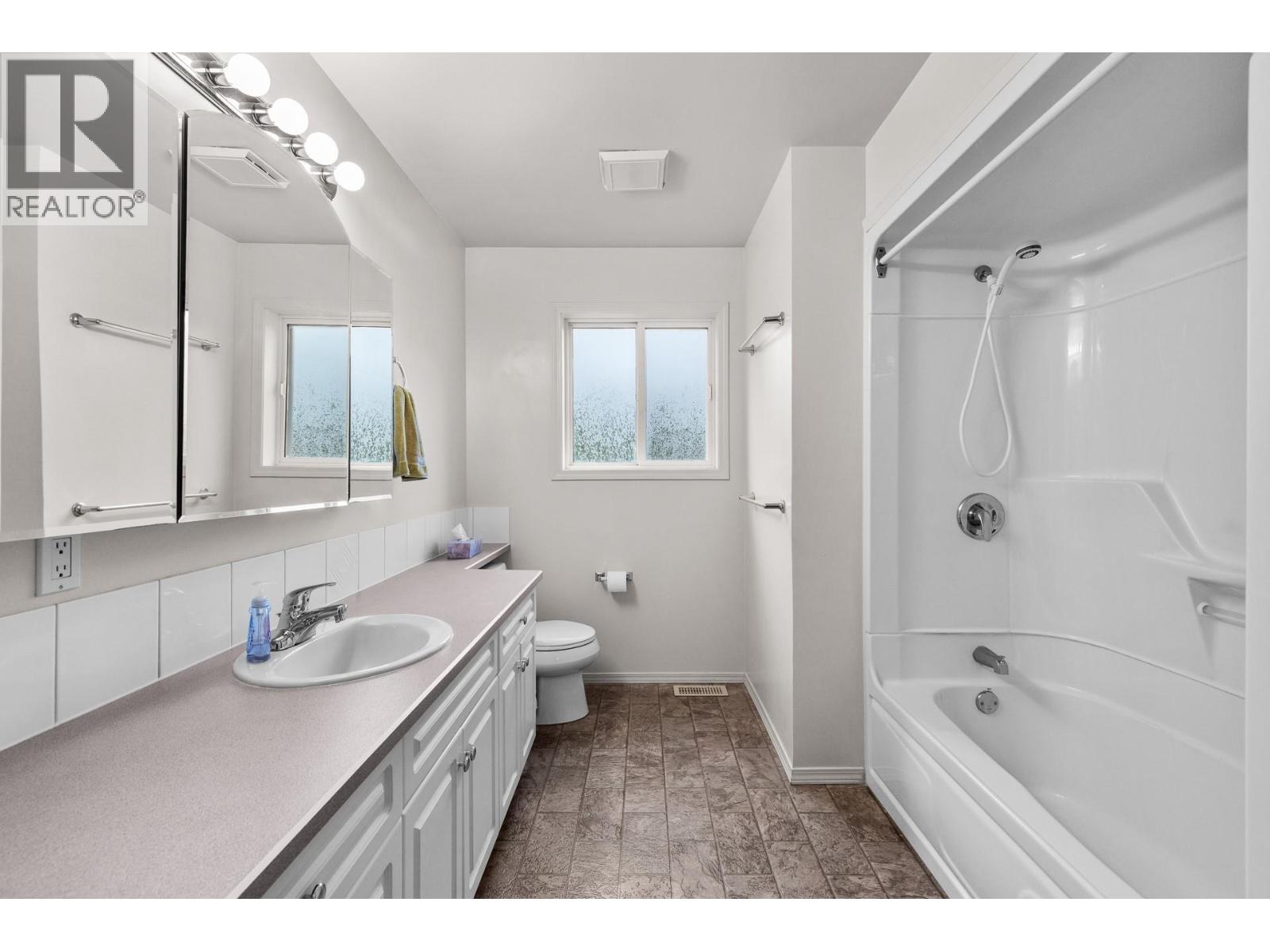 3608 Lever Court, Peachland, British Columbia  V0H 1X2 - Photo 39 - 10402245