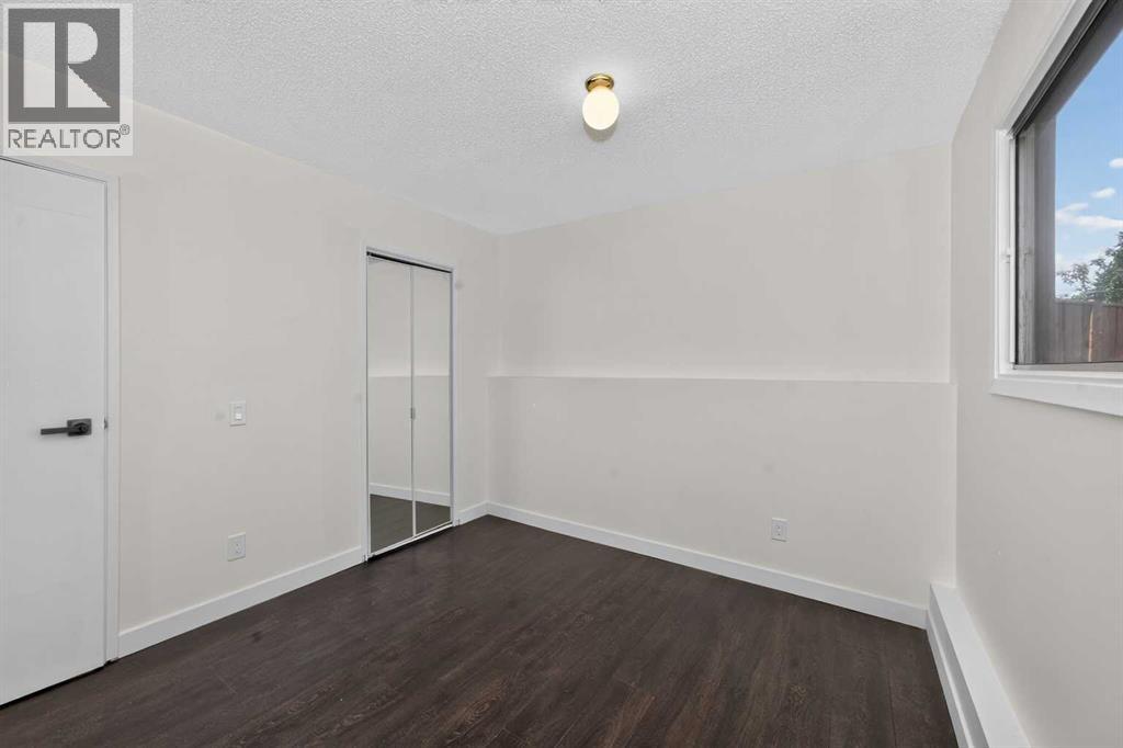 63 Beaconsfield Crescent Nw, Calgary, Alberta T3K 1W5 - Photo 26 - A2349926