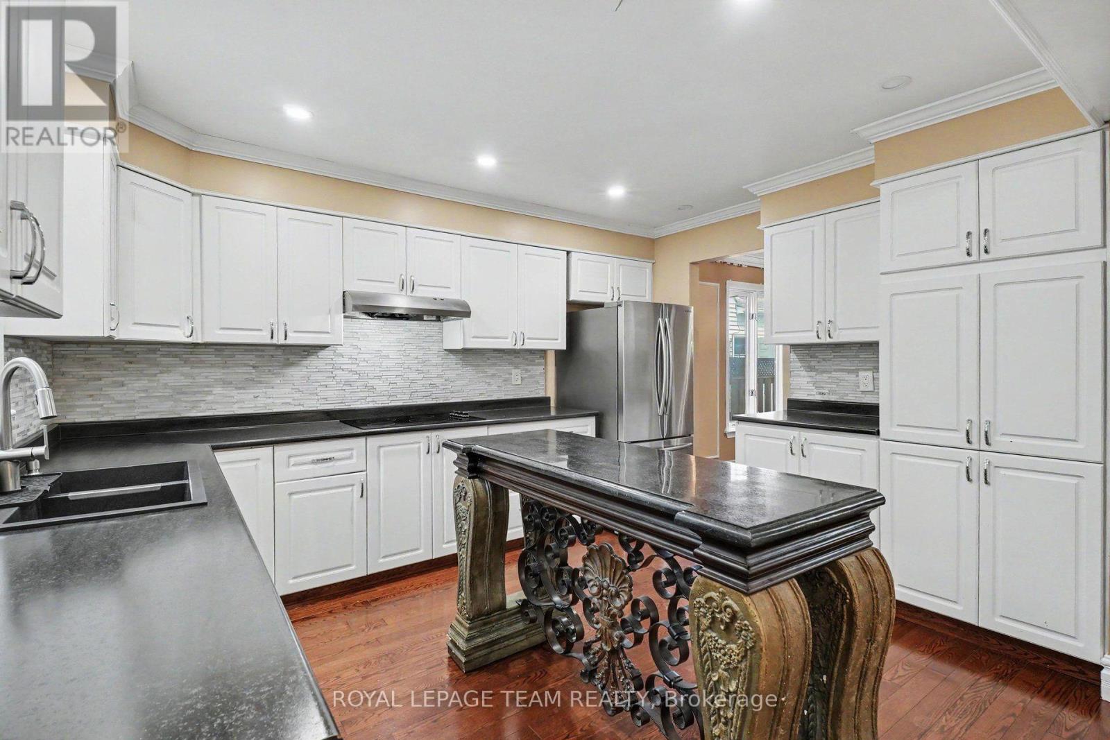160 Sai Crescent, Ottawa, Ontario  K1G 5P2 - Photo 14 - X13859188