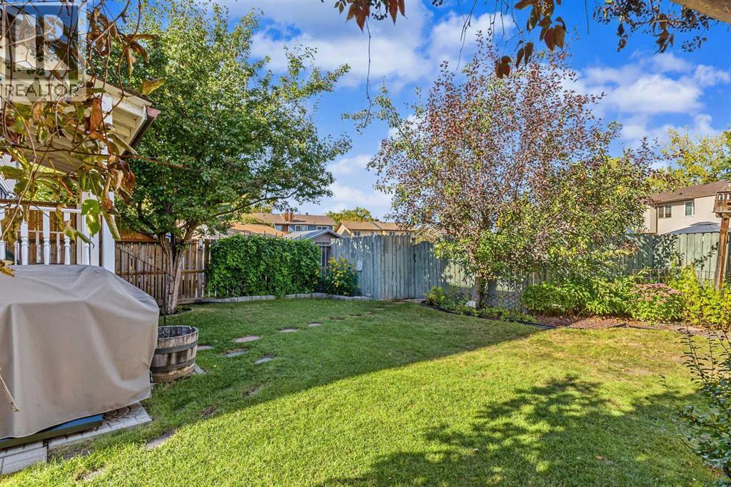 22 Deermeade Bay SE, Calgary, Alberta  T2J 5Z6 - Photo 35 - A2346979