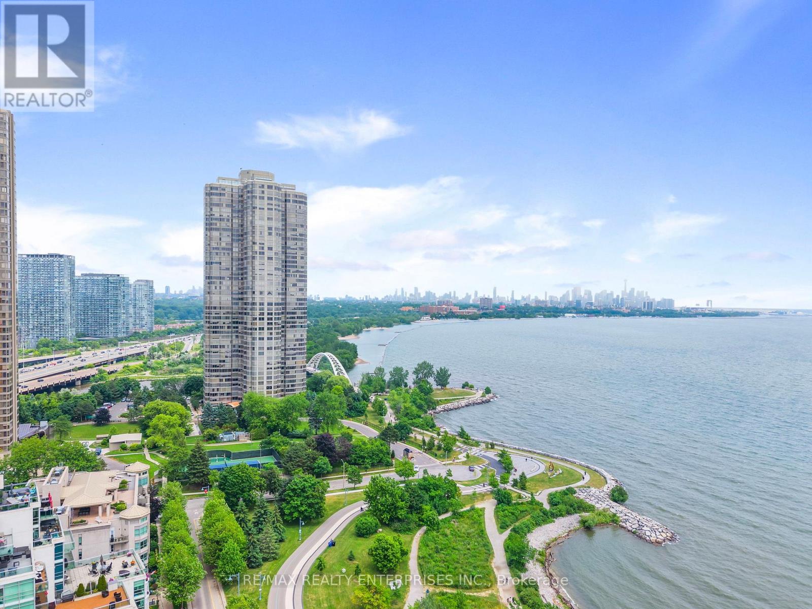1208 - 1 PALACE PIER COURT Toronto (Mimico) Ontario Canada M8V3W9