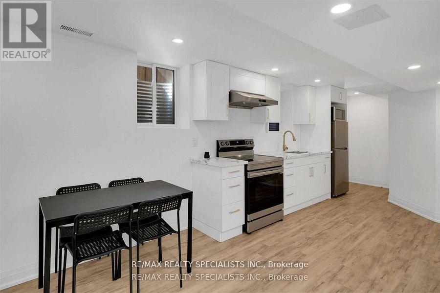 Unit 2 - 7294 Rosehurst Drive, Mississauga, Ontario L5N 8H1 - Photo 6 - W13859210