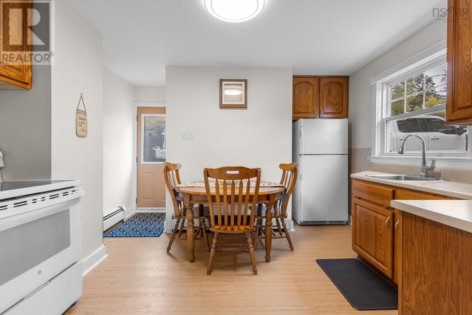 46 Adelaide Avenue, Halifax, Nova Scotia  B3N 2N6 - Photo 12 - 202624730