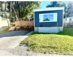 32, 895 Elizabeth street, Spruce Villa Mobile Park, Pincher Creek, Alberta