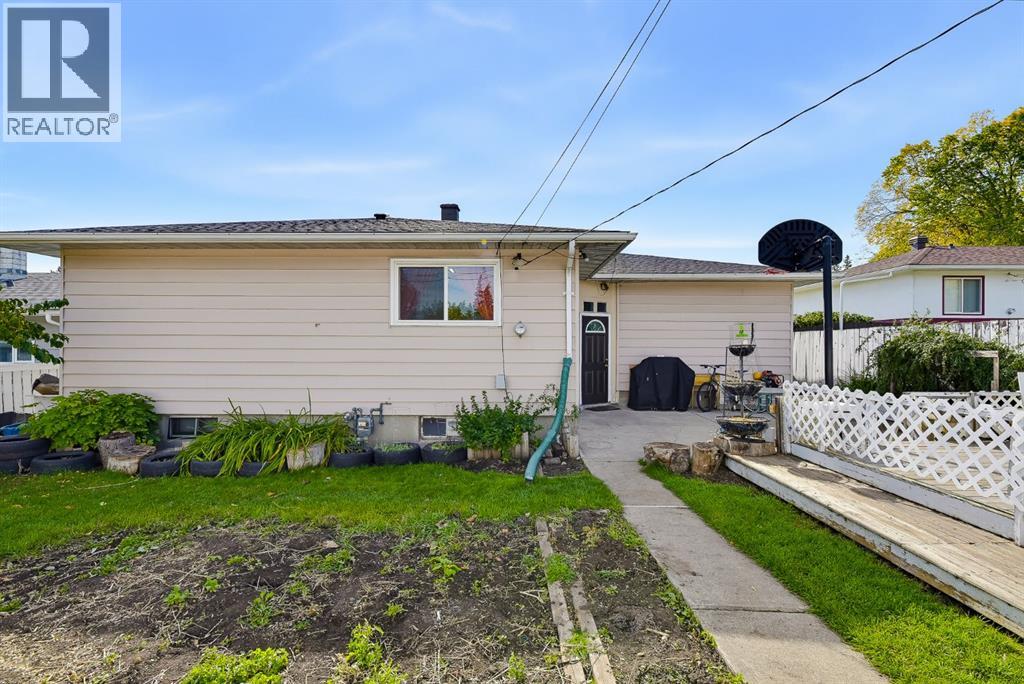 704 75 Avenue Sw, Calgary, Alberta  T2V 0S3 - Photo 23 - A2348452