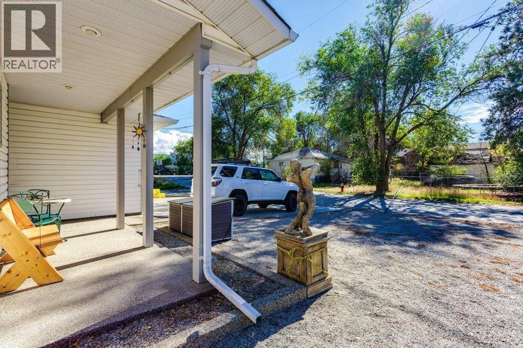 9702 Sargeant Street, Summerland, British Columbia  V0H 1Z3 - Photo 13 - 10402228