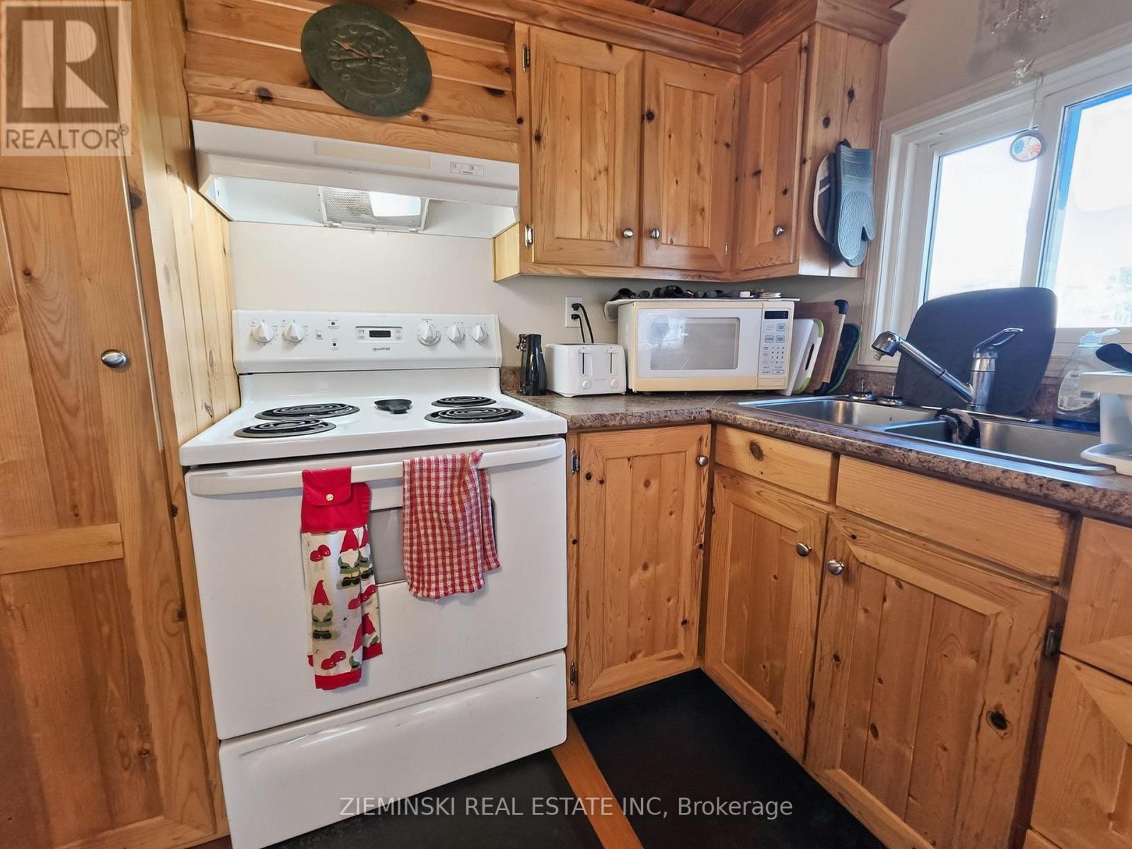 4093 Hwy 11 South Highway, Black River-Matheson, Ontario  P0K 1S0 - Photo 11 - T13859222
