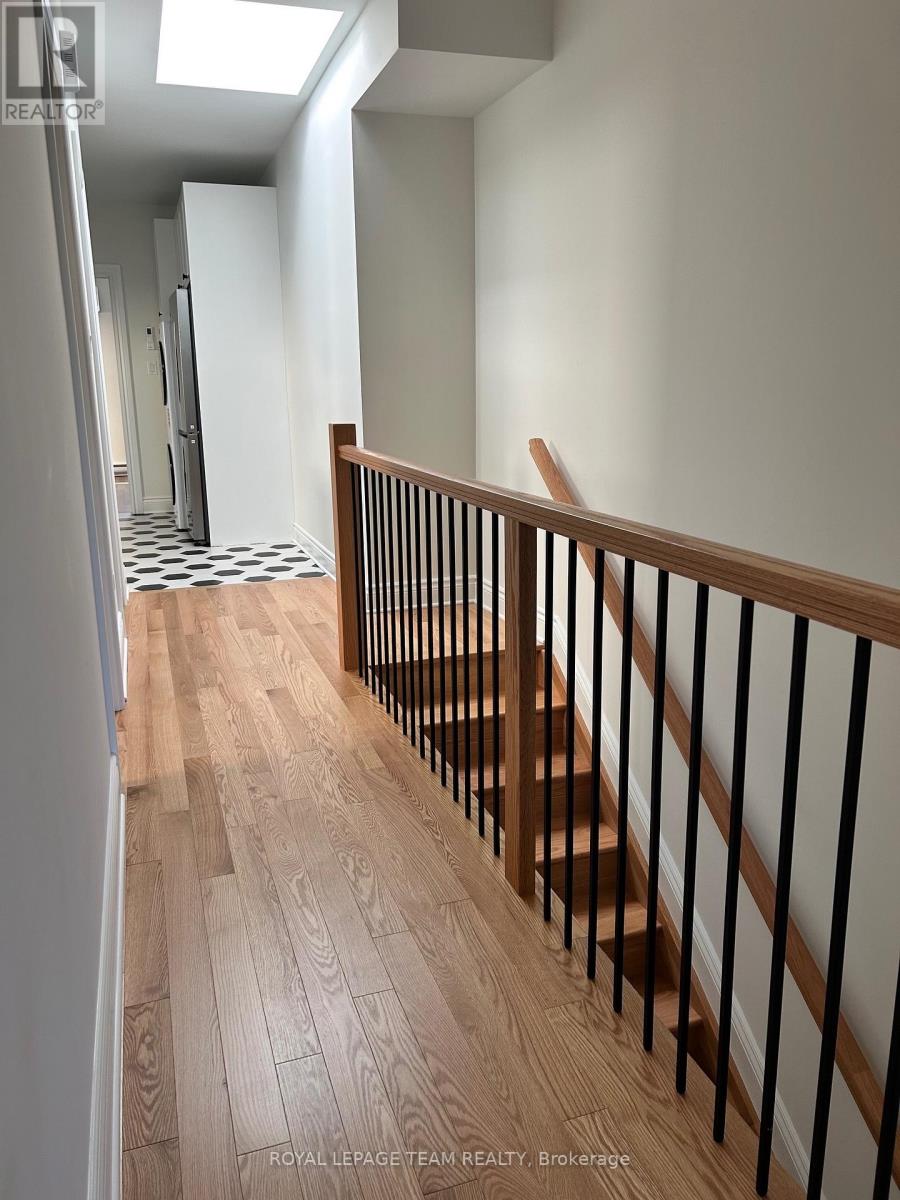 238 Bruyere Street, Ottawa, Ontario  K1N 5E3 - Photo 3 - X13859230
