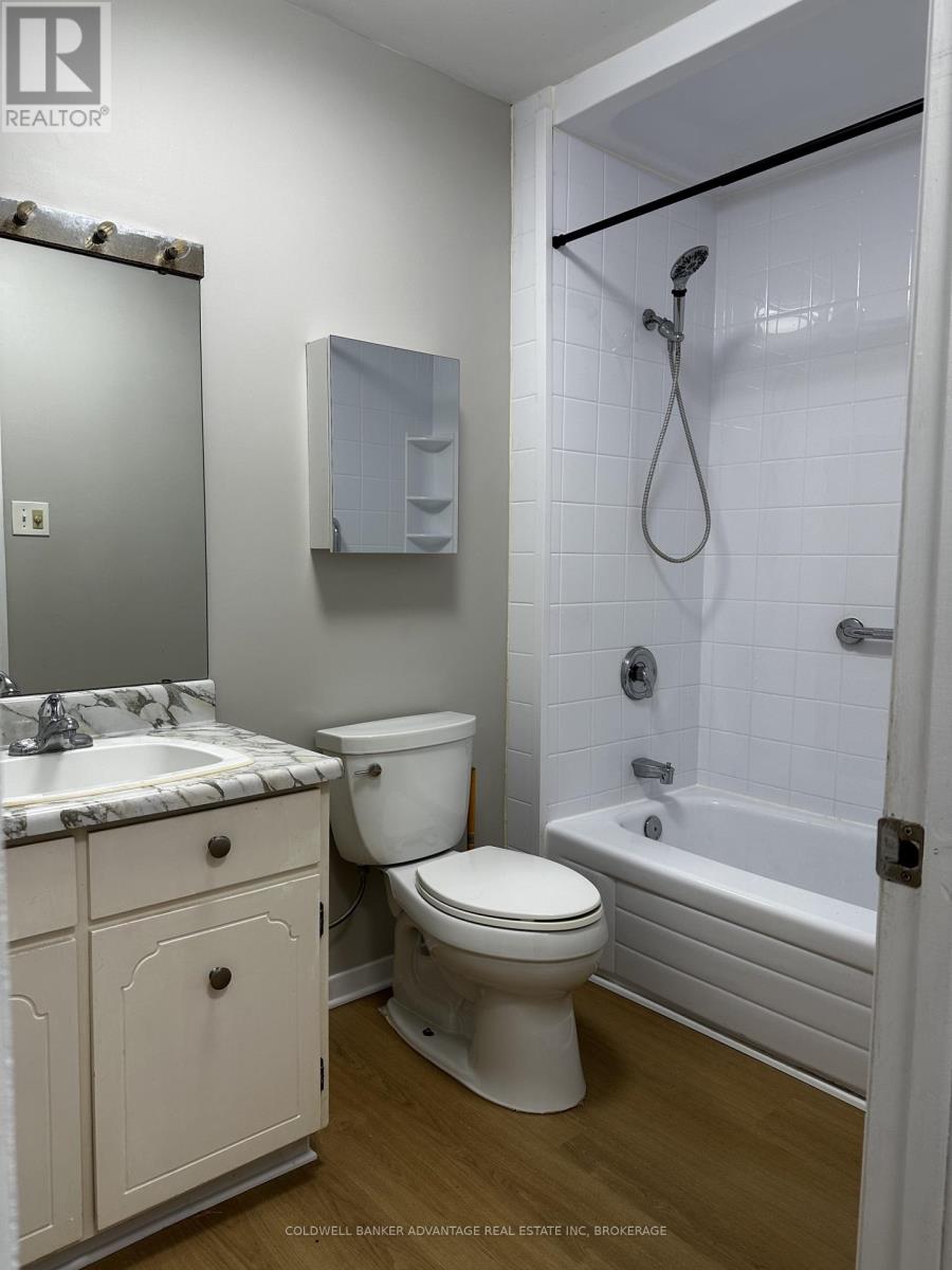 23 Fairlawn Crescent, Welland, Ontario  L3C 5Z2 - Photo 10 - X13859216