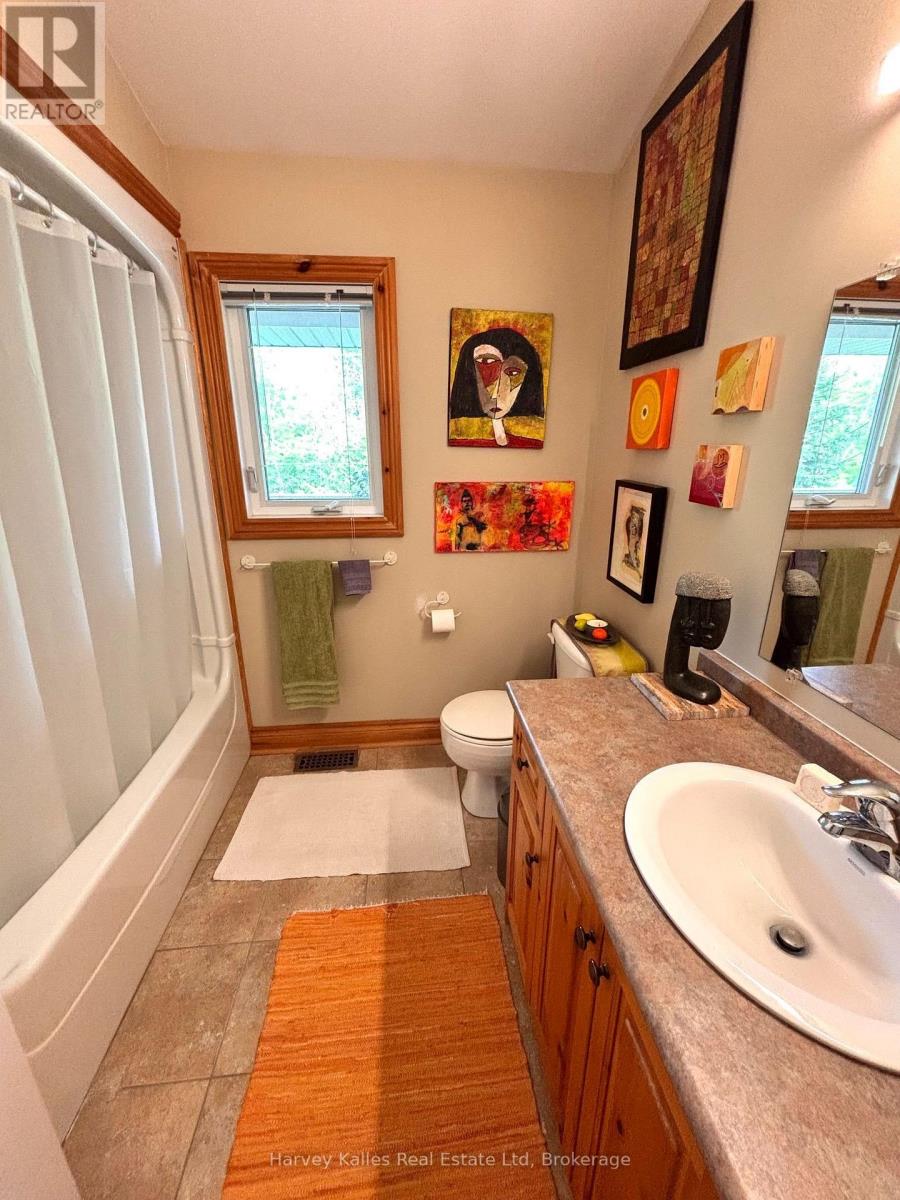 61 Constance Blvd. Boulevard N, Wasaga Beach, Ontario  L9Z 2Y3 - Photo 8 - S13859234