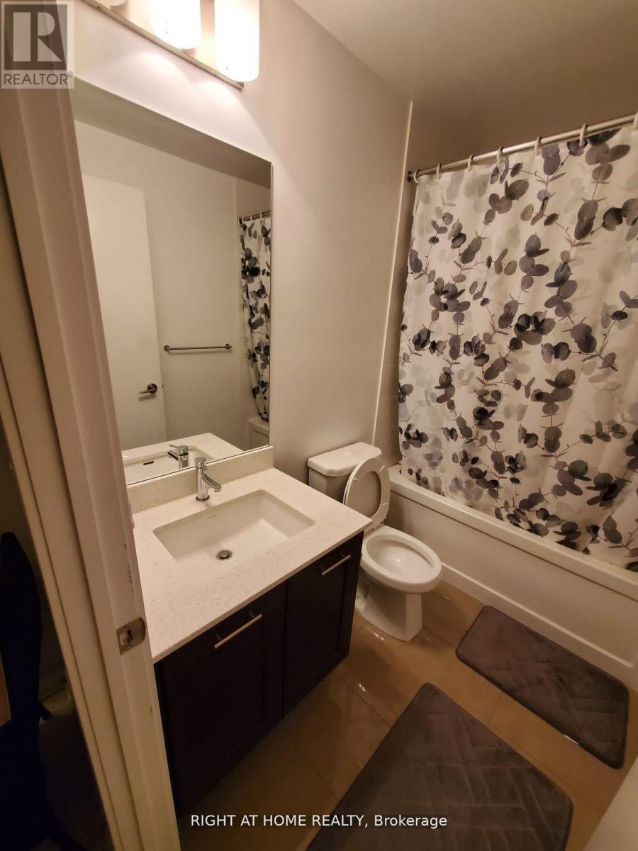 50 Bruyeres Mews, Toronto, Ontario  M5V 0G8 - Photo 2 - C13859224