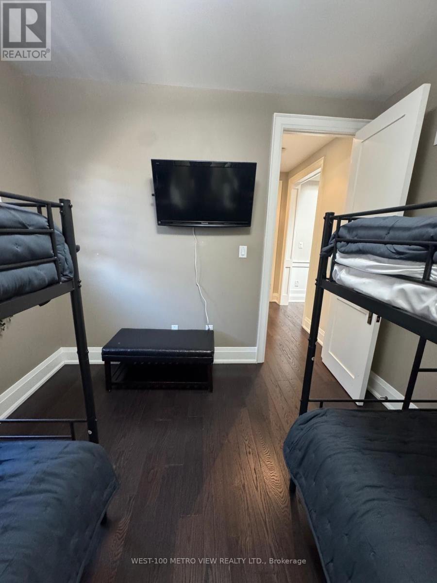 3495 Joan Drive, Mississauga, Ontario  L5B 1T7 - Photo 10 - W13859214