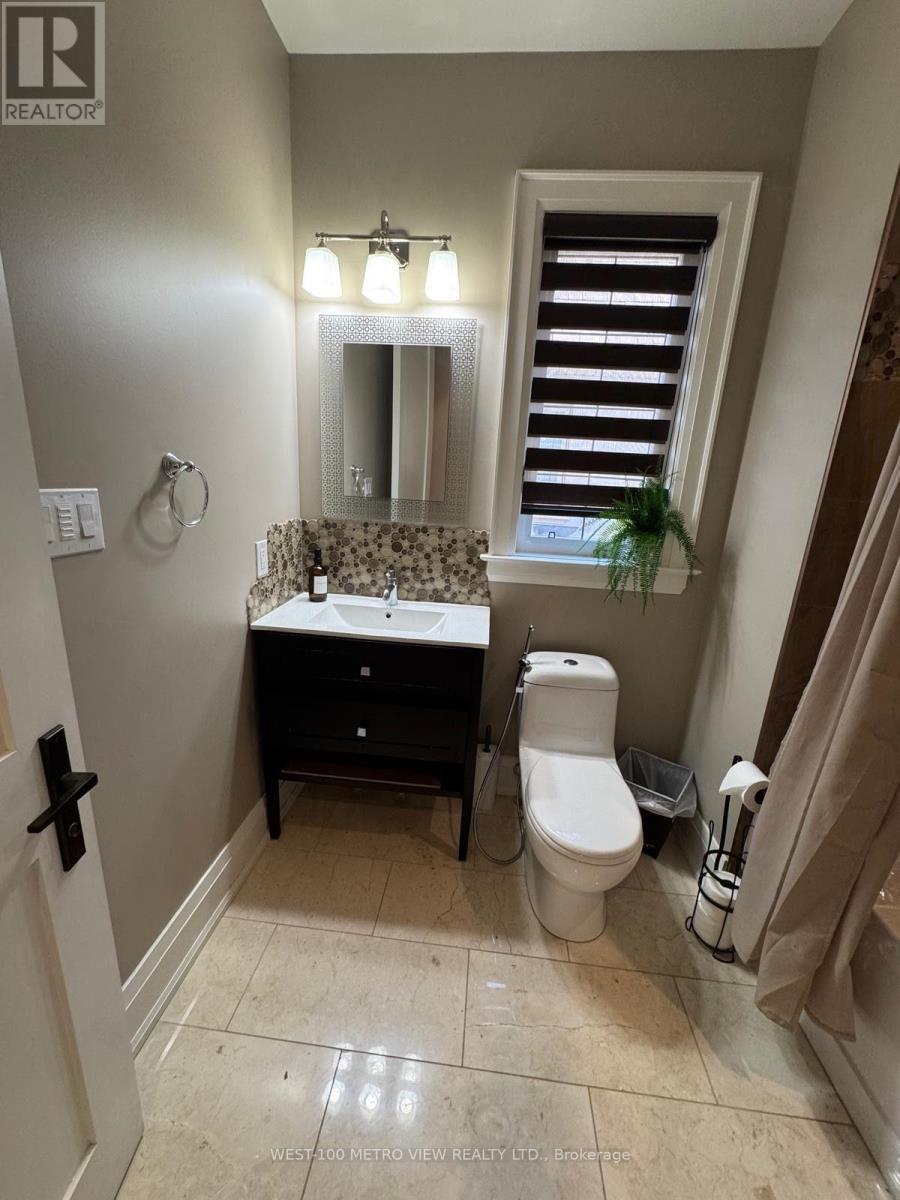 3495 Joan Drive, Mississauga, Ontario  L5B 1T7 - Photo 26 - W13859214