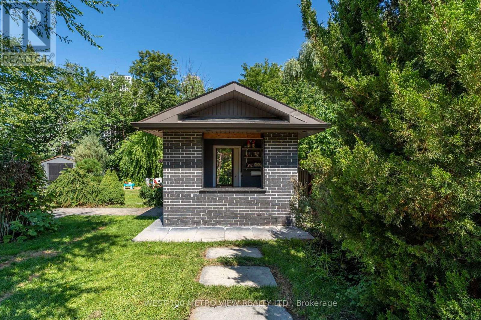 3495 Joan Drive, Mississauga, Ontario  L5B 1T7 - Photo 43 - W13859214