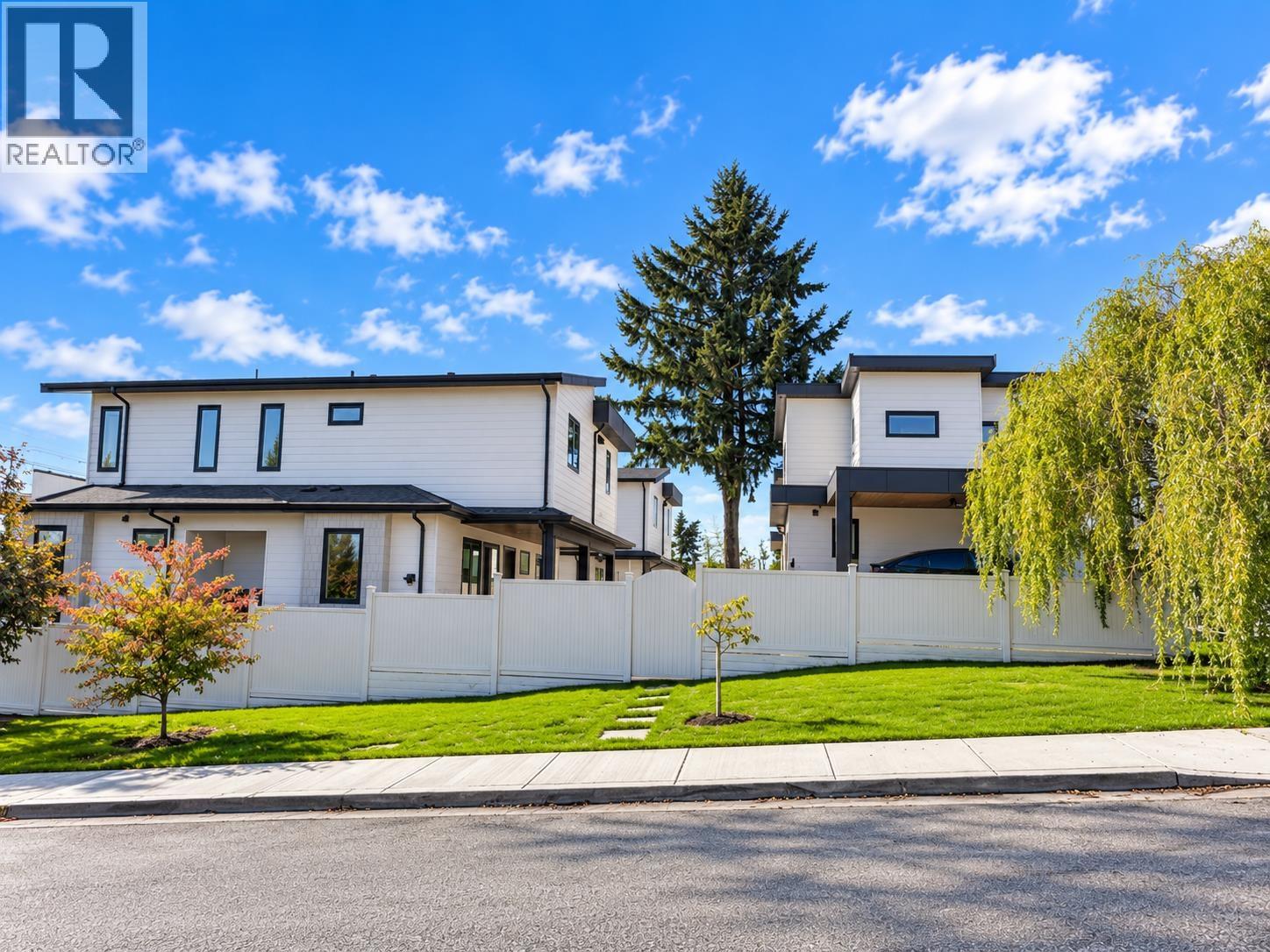 217 E Eighth Avenue, New Westminster, British Columbia  V3L 4K1 - Photo 3 - R3167079