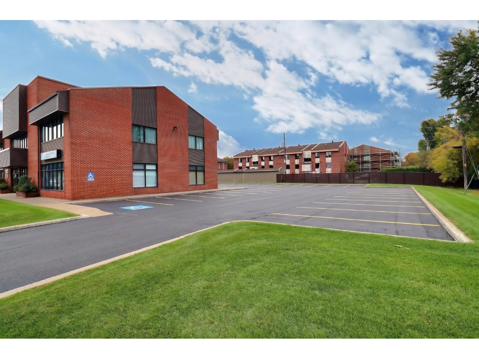 435 Boul. Ste-Anne|#206 Joliette Quebec Canada J6E5A1 3