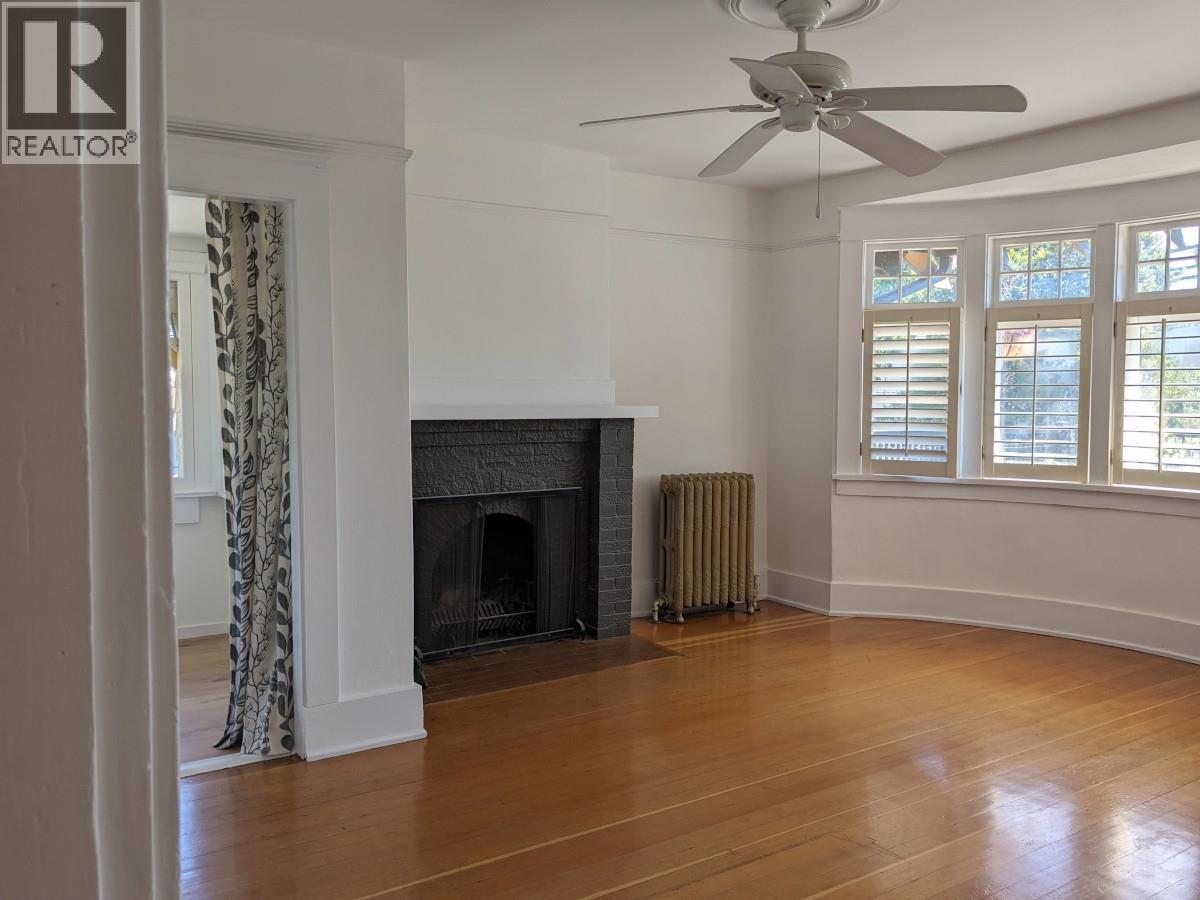 Upper 1 1631 Dunbar Street, Vancouver, British Columbia  V6R 3L7 - Photo 3 - R3172117