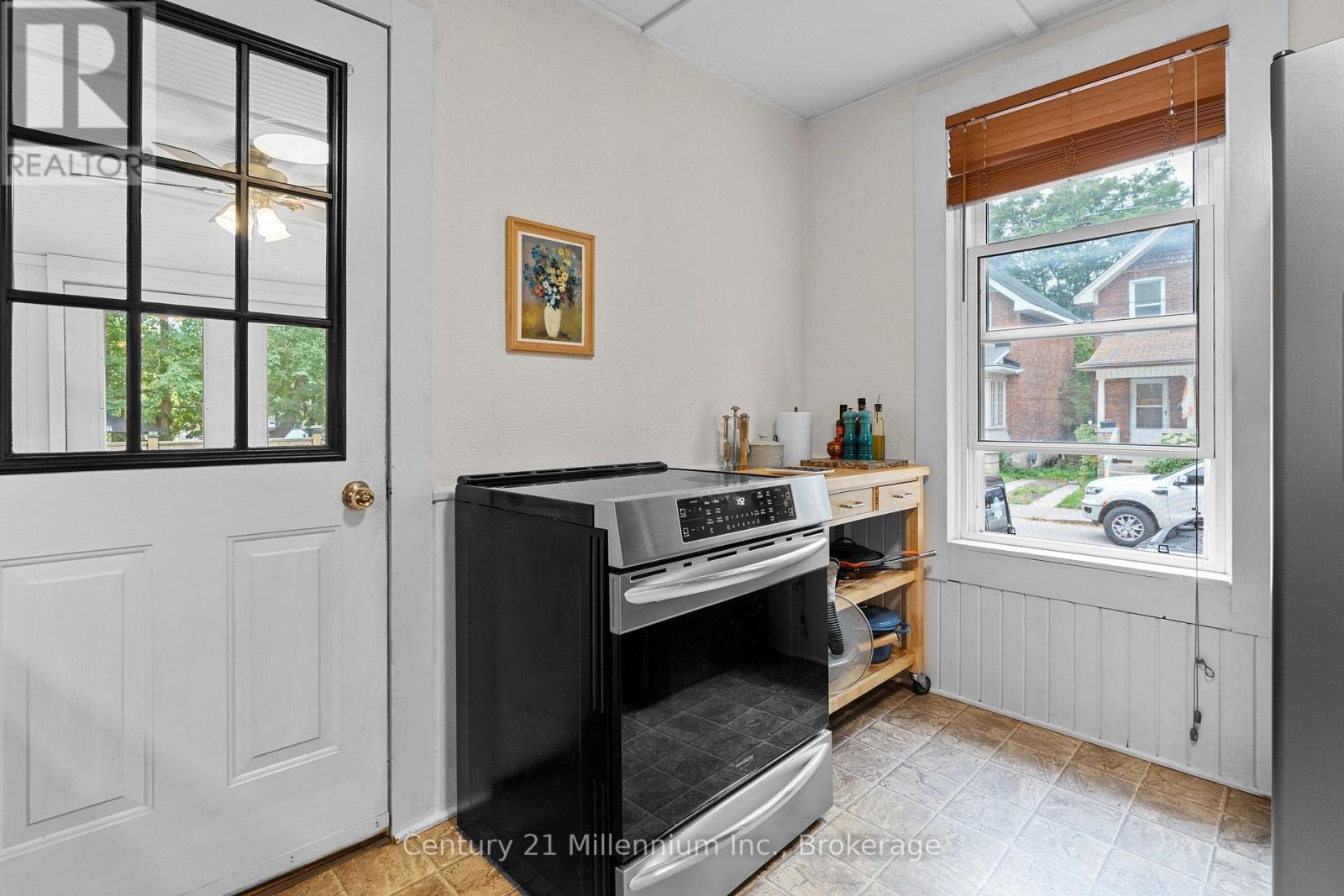 143 11th Street W, Owen Sound, Ontario  N4K 3S4 - Photo 21 - X13859240