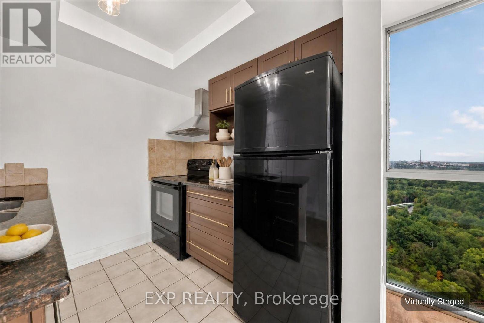2204 - 7 Concorde Place, Toronto, Ontario  M3C 3N4 - Photo 21 - C13859238