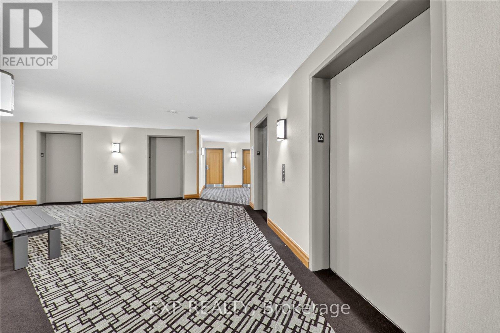 2204 - 7 Concorde Place, Toronto, Ontario  M3C 3N4 - Photo 4 - C13859238