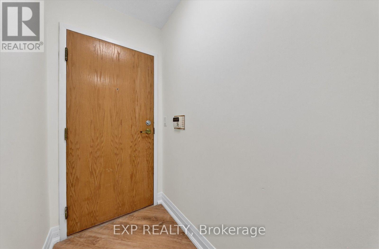 2204 - 7 Concorde Place, Toronto, Ontario  M3C 3N4 - Photo 6 - C13859238