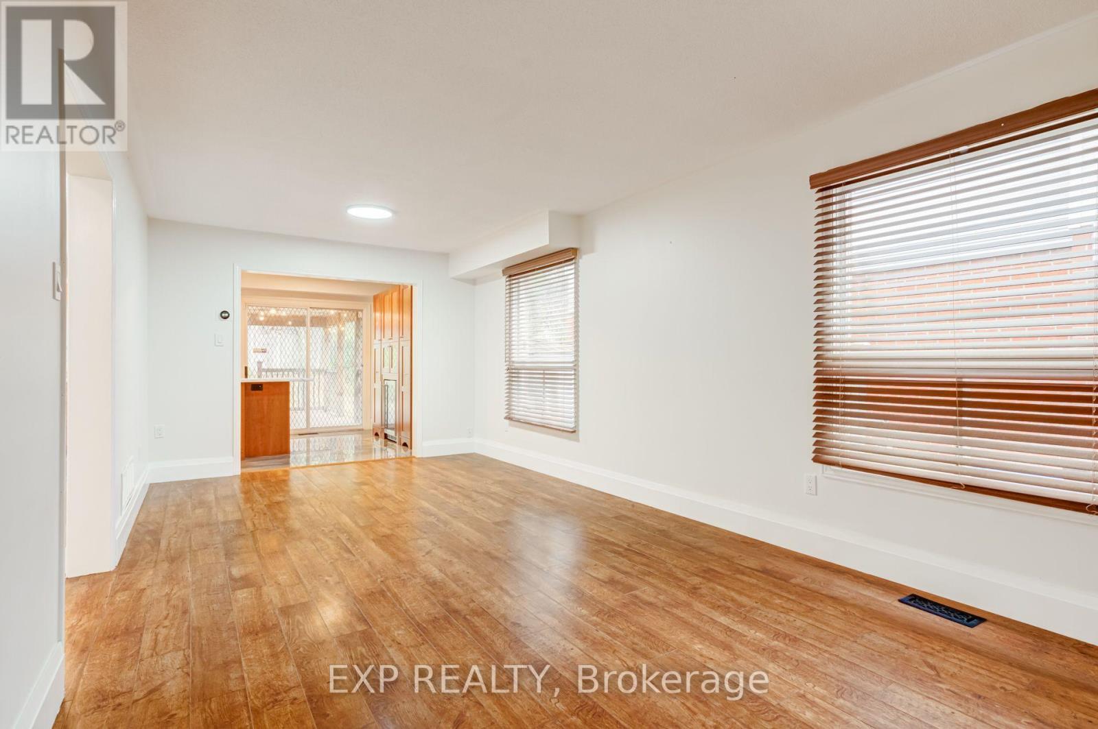 2993 Gulfstream Way, Mississauga, Ontario  L5N 6J8 - Photo 11 - W13859244