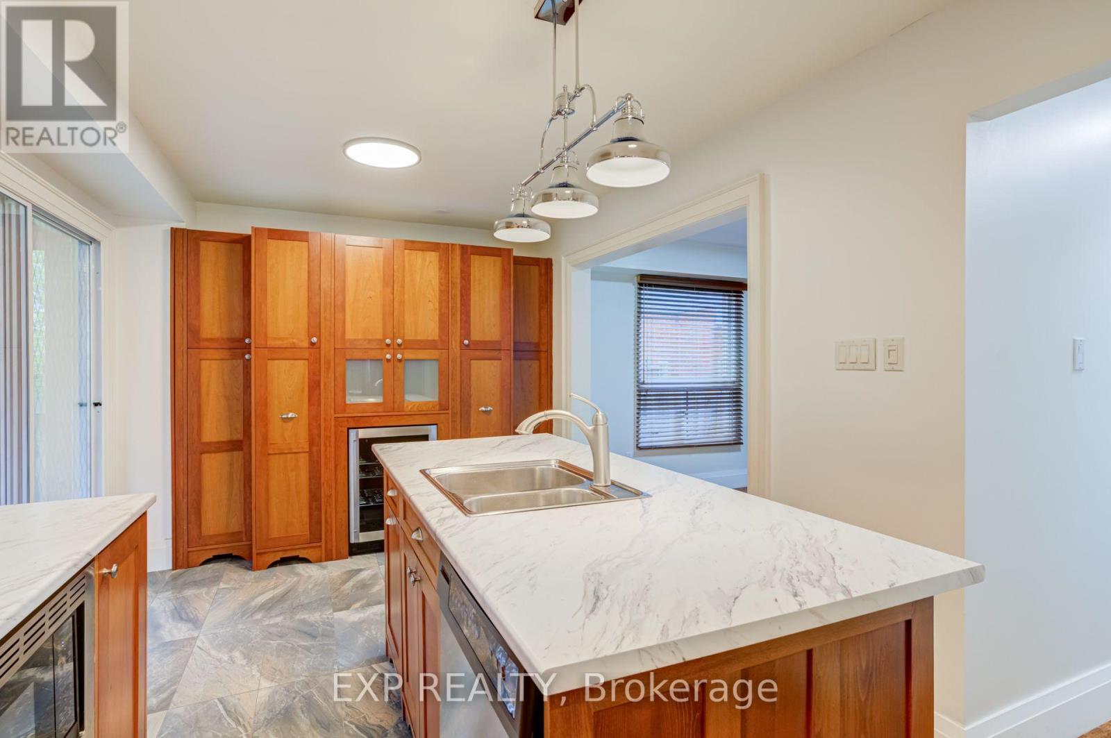 2993 Gulfstream Way, Mississauga, Ontario  L5N 6J8 - Photo 16 - W13859244