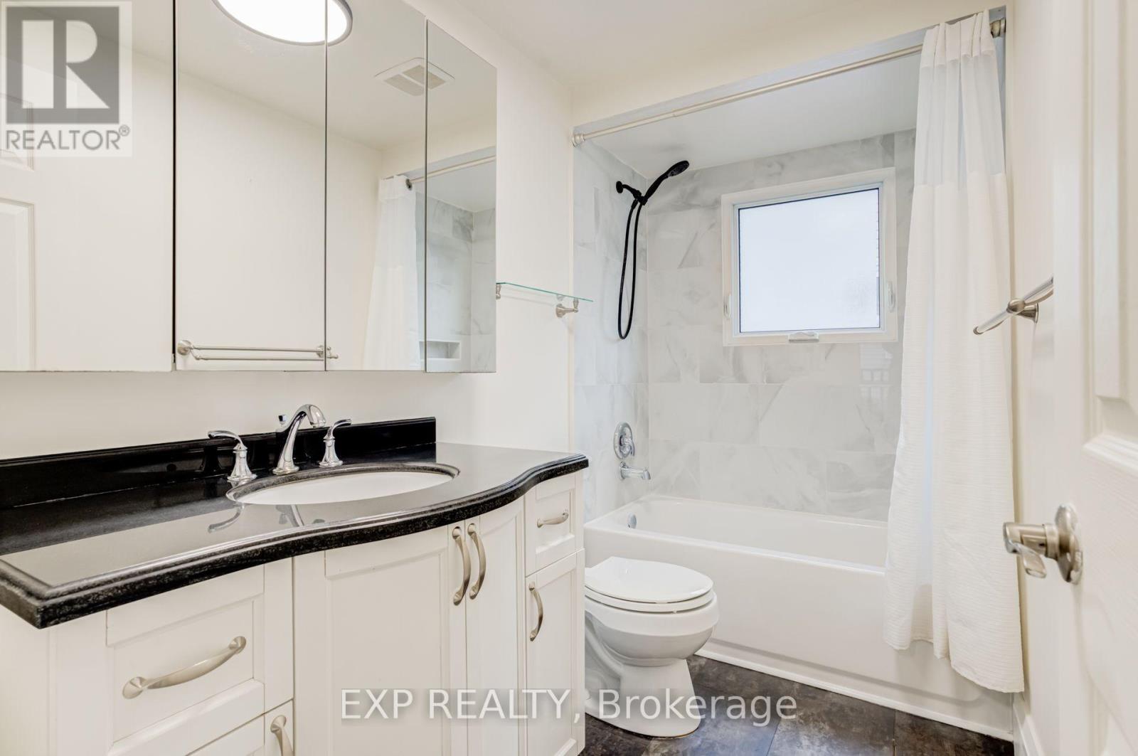 2993 Gulfstream Way, Mississauga, Ontario  L5N 6J8 - Photo 27 - W13859244
