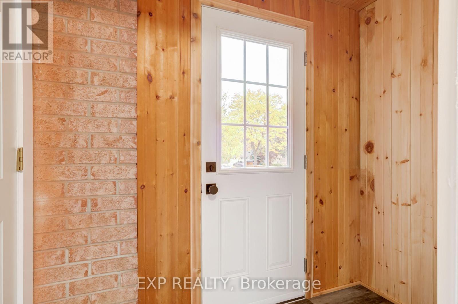 2993 Gulfstream Way, Mississauga, Ontario  L5N 6J8 - Photo 4 - W13859244