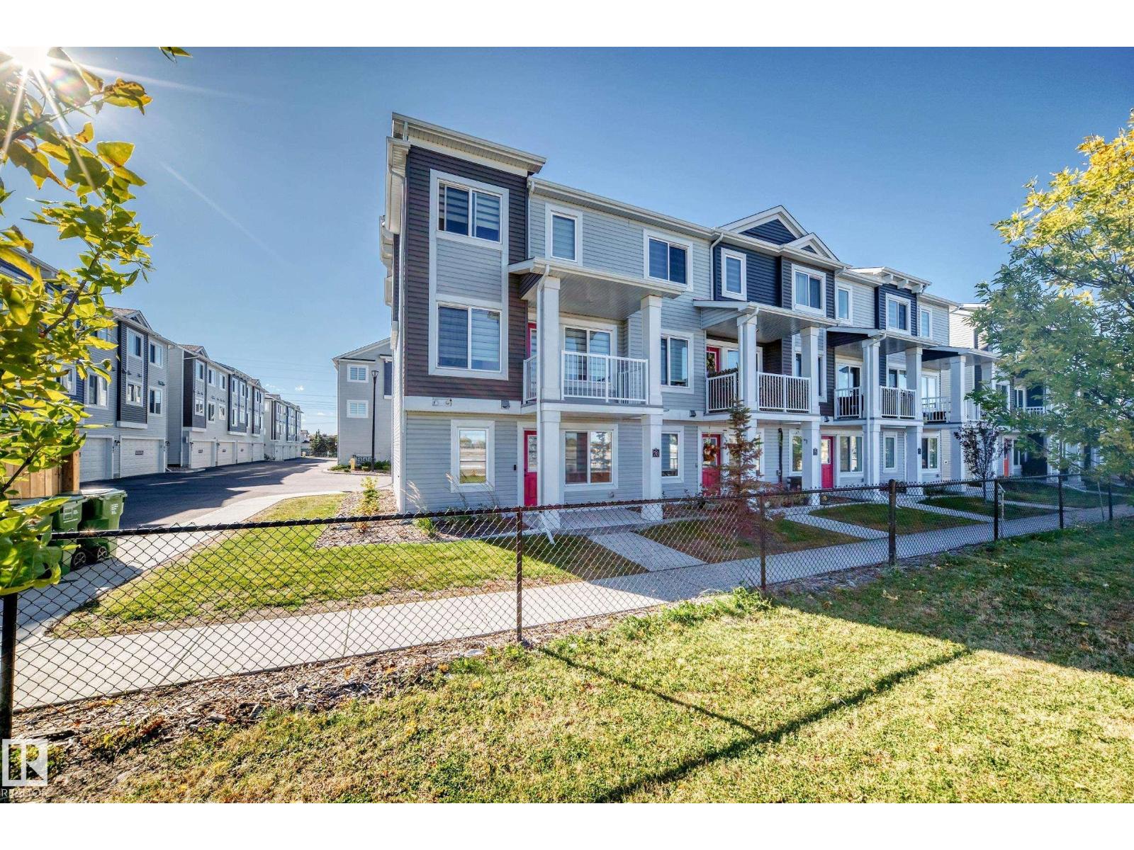 #70 16335 84 ST NW
