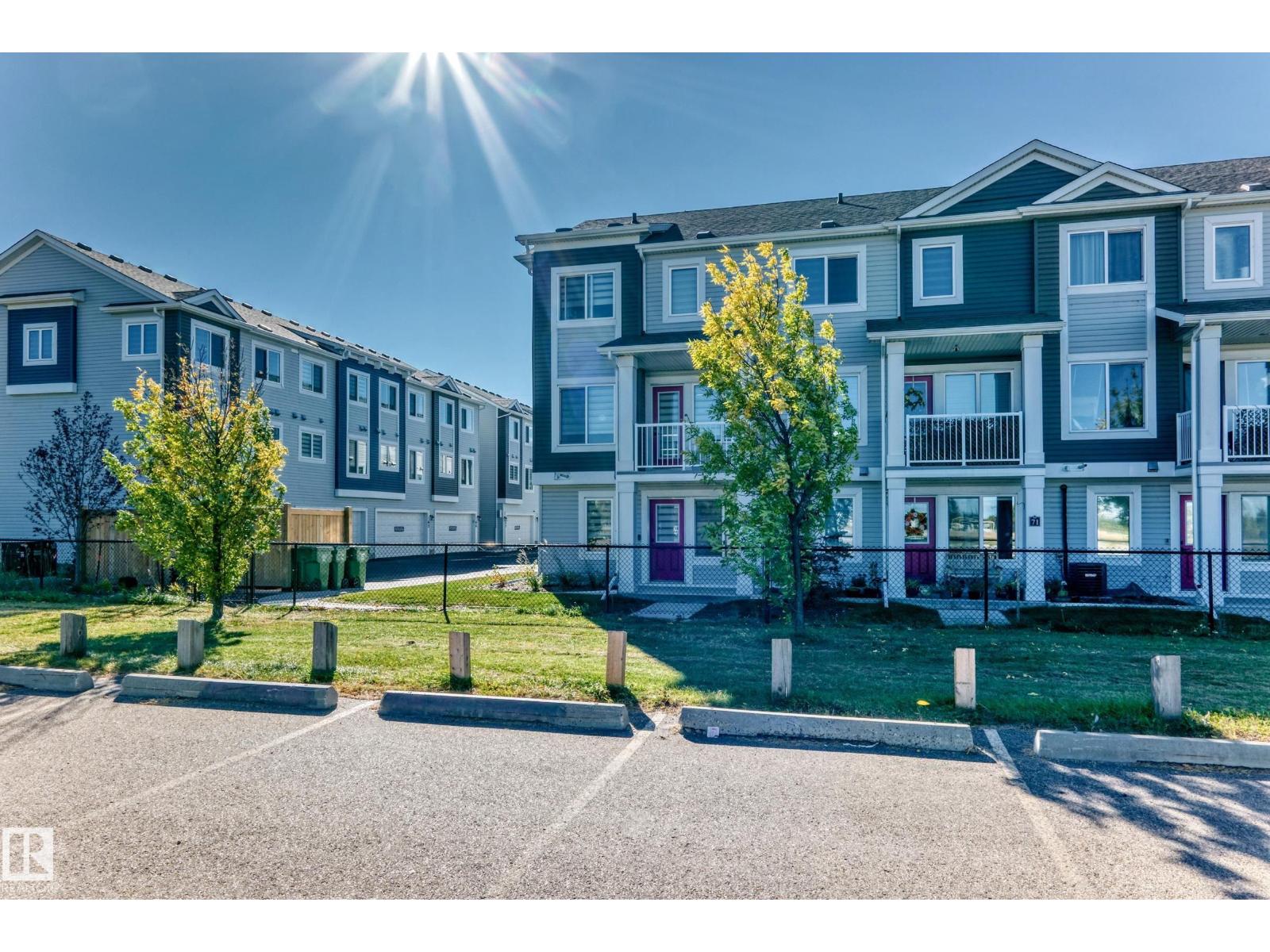 #70 16335 84 ST NW