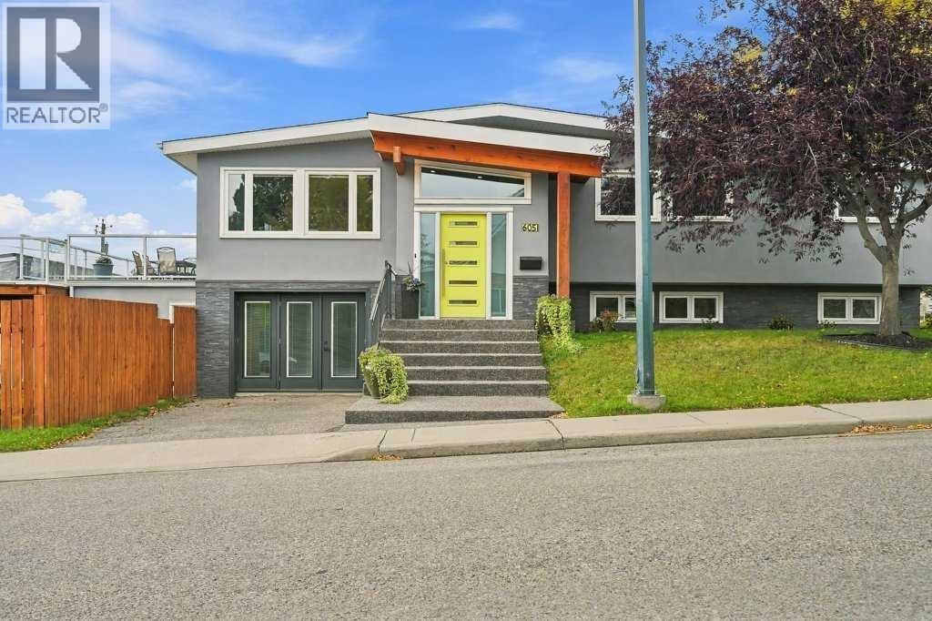 6051 Dalgetty Drive Nw, Calgary, Alberta  T3A 1J4 - Photo 3 - A2320900