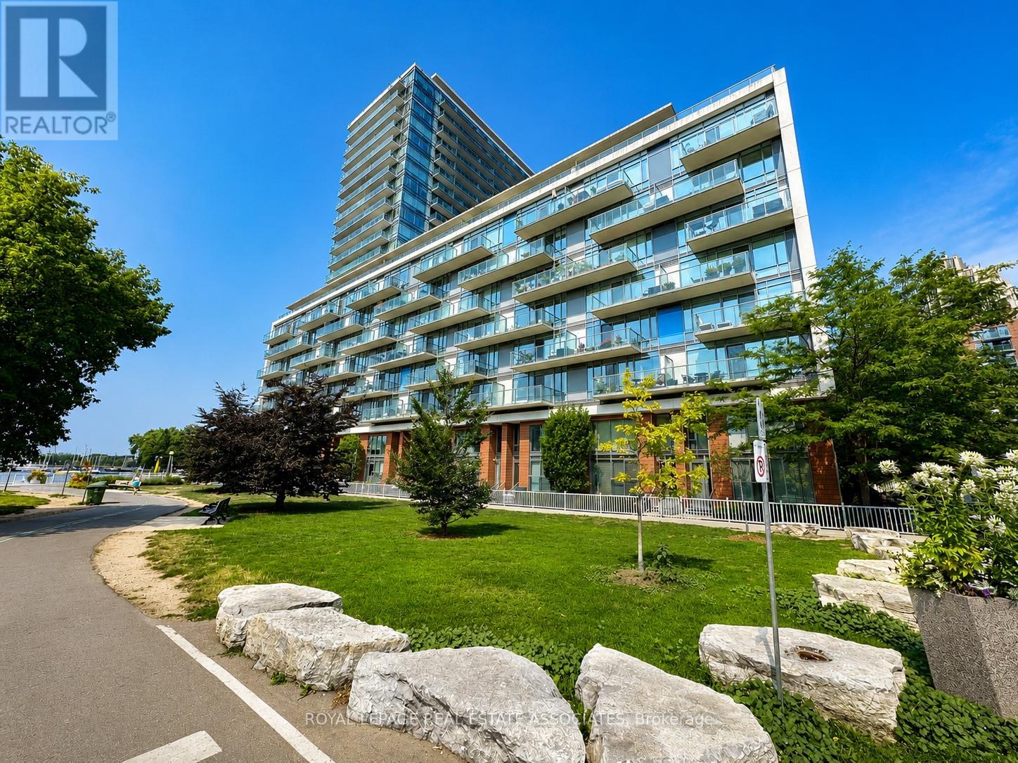 1002 - 90 Stadium Road, Toronto, Ontario  M5V 3W5 - Photo 47 - C13855276