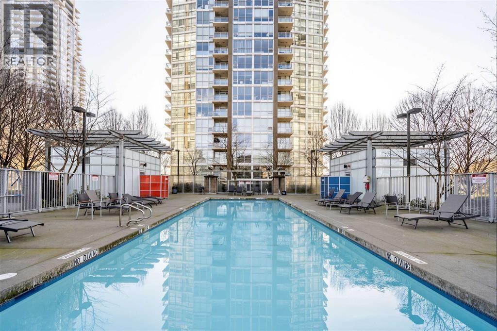 6xx 2968 Glen Drive, Coquitlam, British Columbia  V3B 0C4 - Photo 4 - R3172123