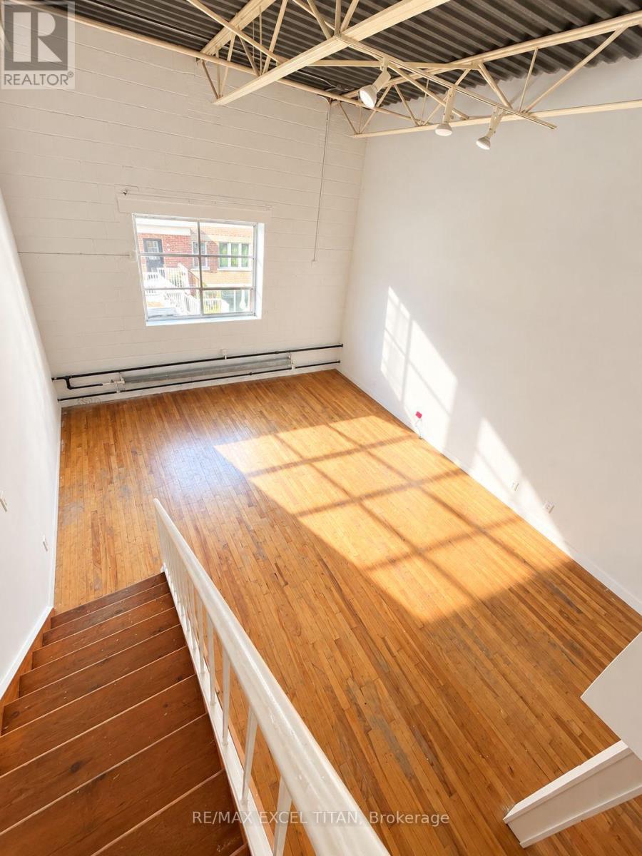 213 - 227 Sterling Road E, Toronto, Ontario  M6P 3L4 - Photo 12 - C13859272