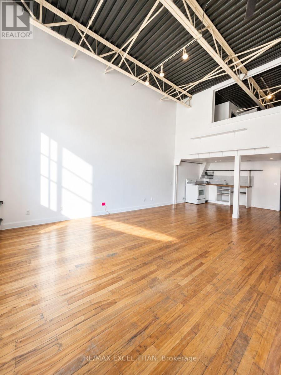 213 - 227 Sterling Road E, Toronto, Ontario  M6P 3L4 - Photo 14 - C13859272