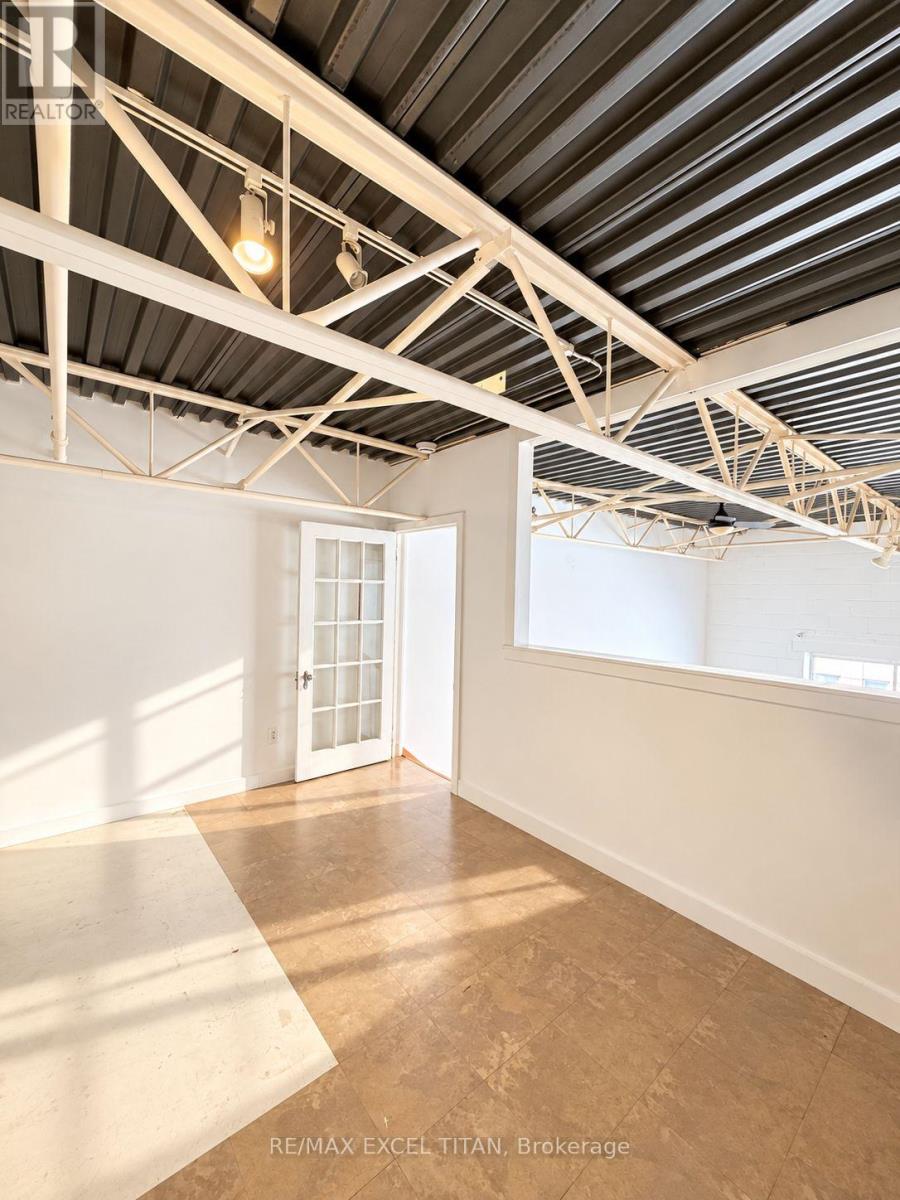 213 - 227 Sterling Road E, Toronto, Ontario  M6P 3L4 - Photo 17 - C13859272