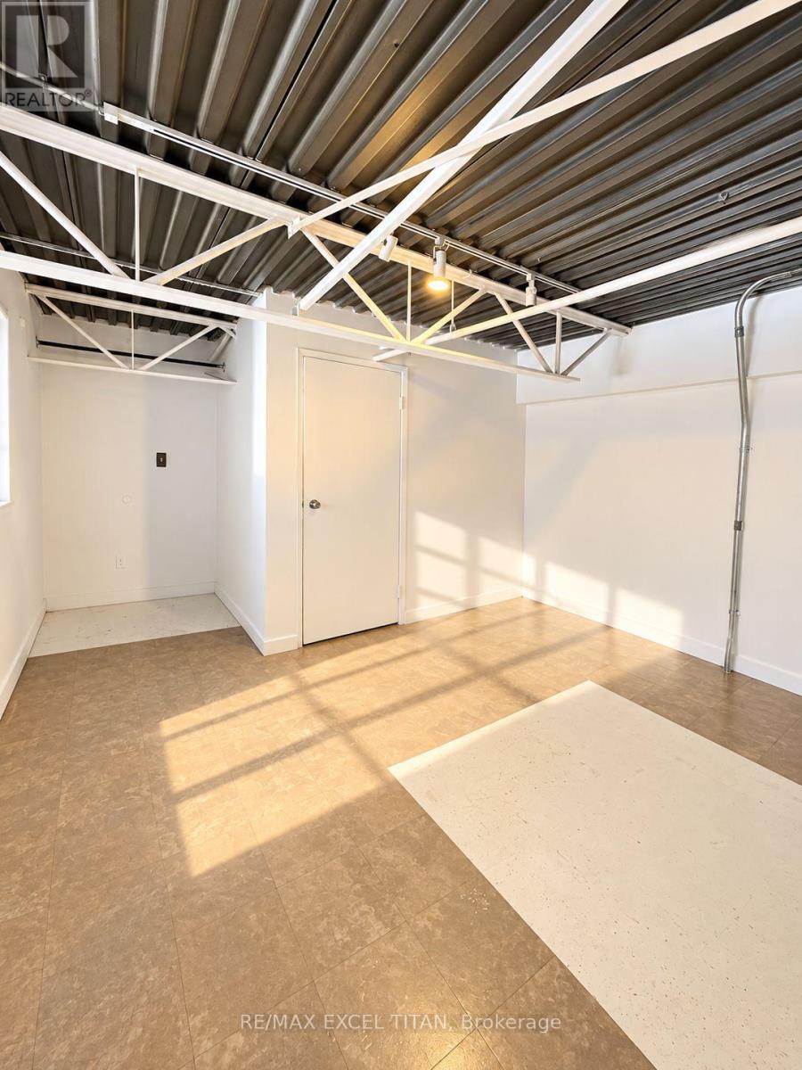 213 - 227 Sterling Road E, Toronto, Ontario  M6P 3L4 - Photo 19 - C13859272